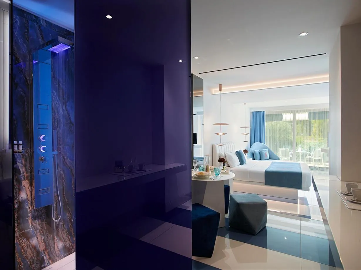 Bedroom in I Resort Beach Hotel & Spa