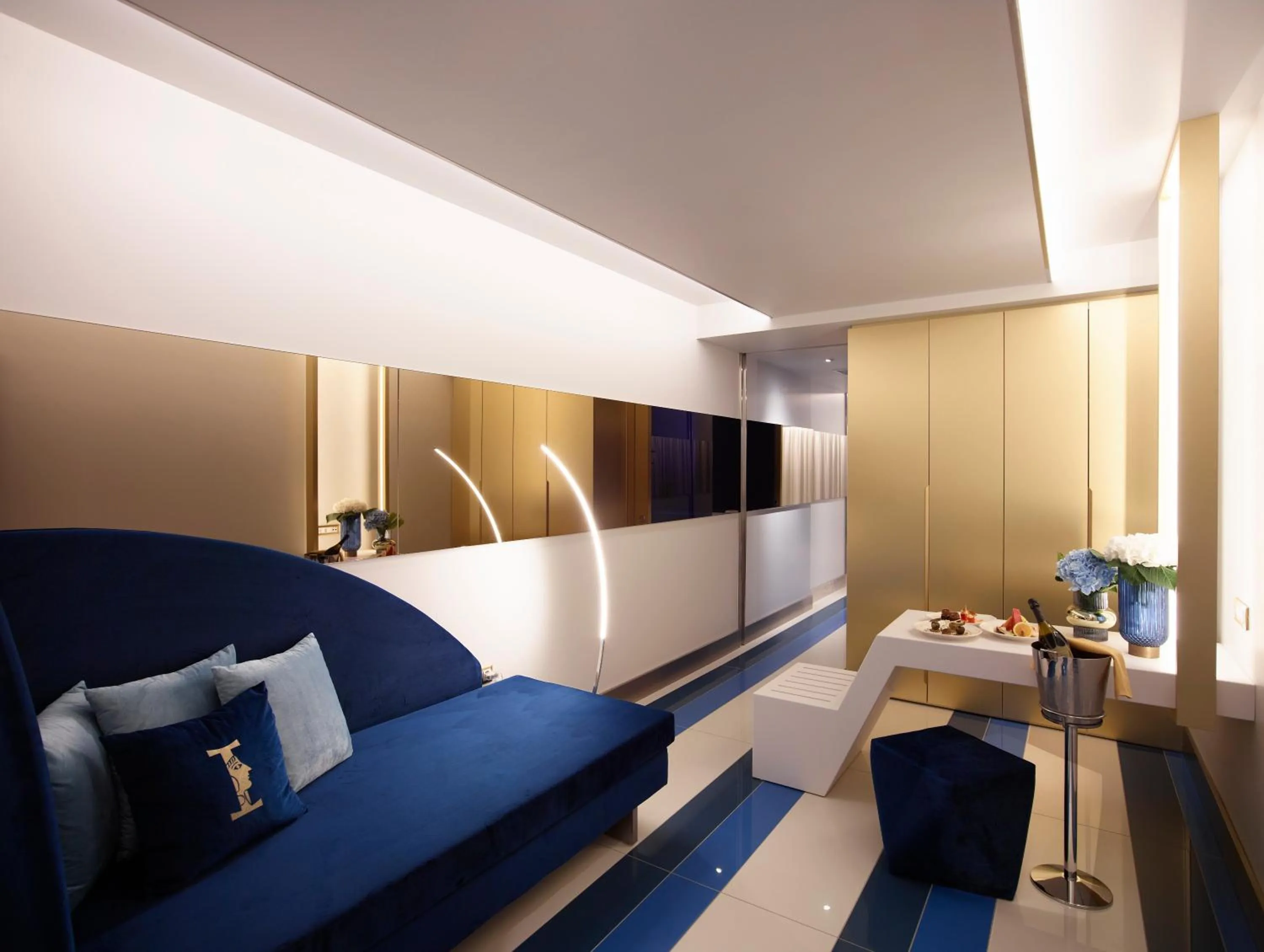 Living room, Bed in I Resort Beach Hotel & Spa