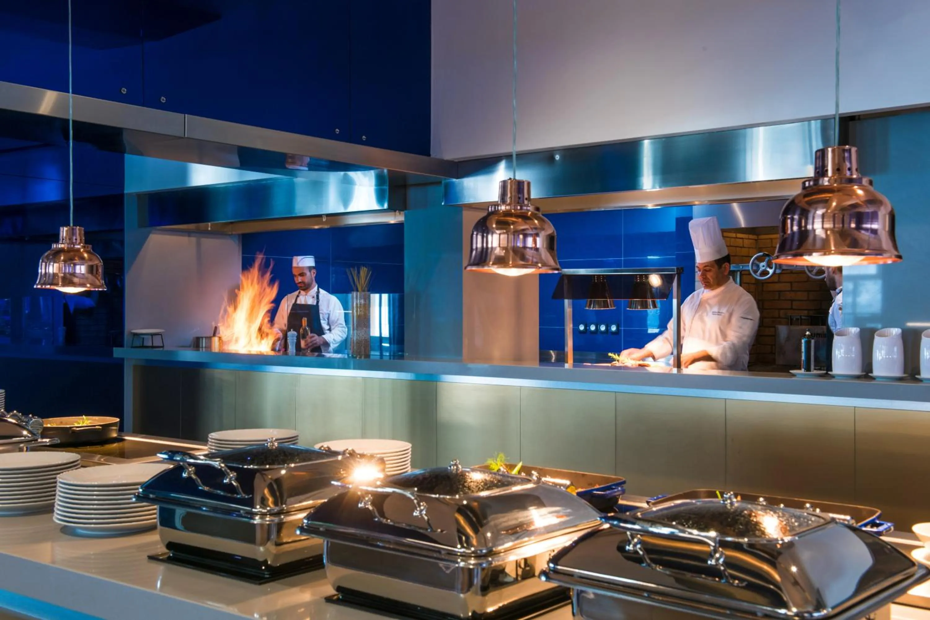 Restaurant/places to eat in I Resort Beach Hotel & Spa