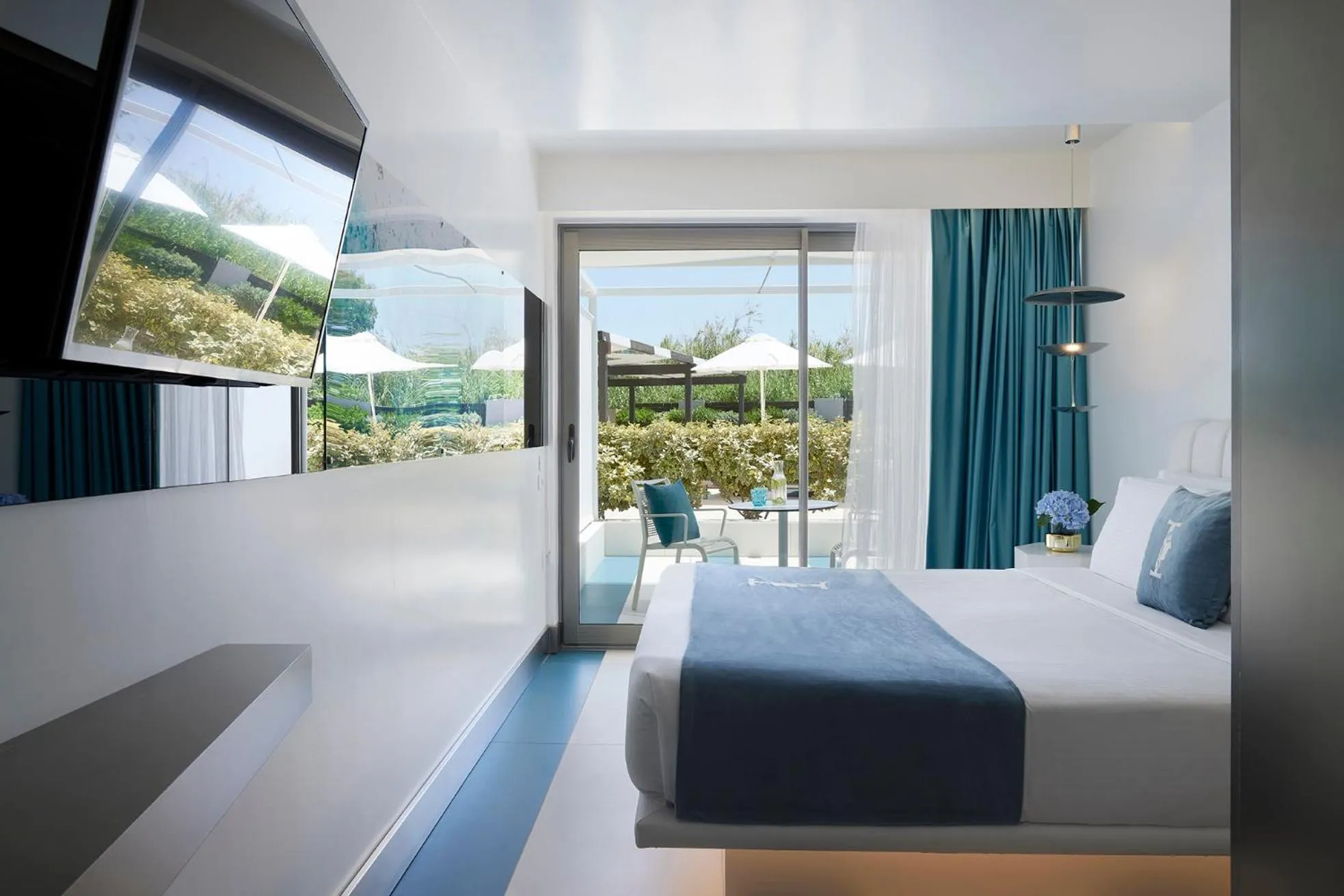 Bedroom, Bed in I Resort Beach Hotel & Spa