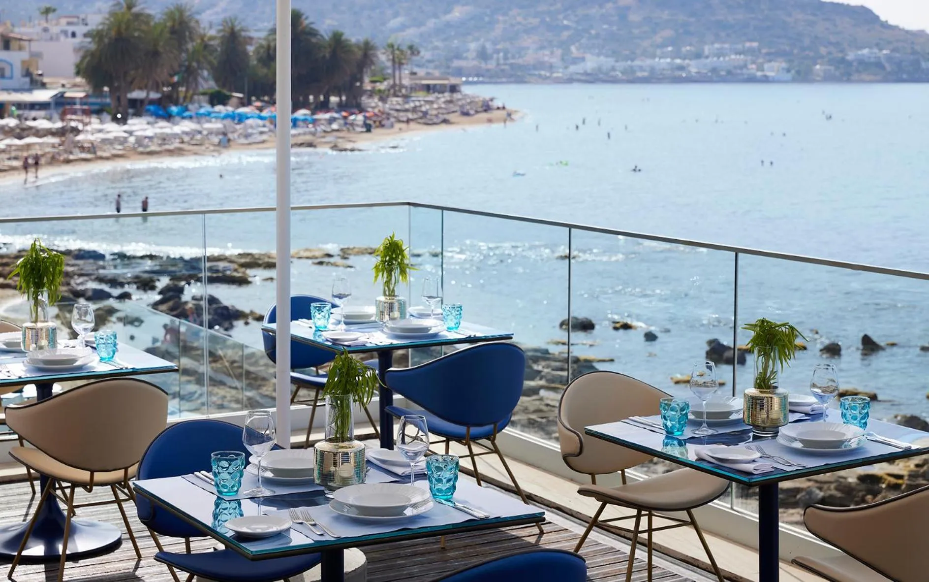 Restaurant/places to eat in I Resort Beach Hotel & Spa