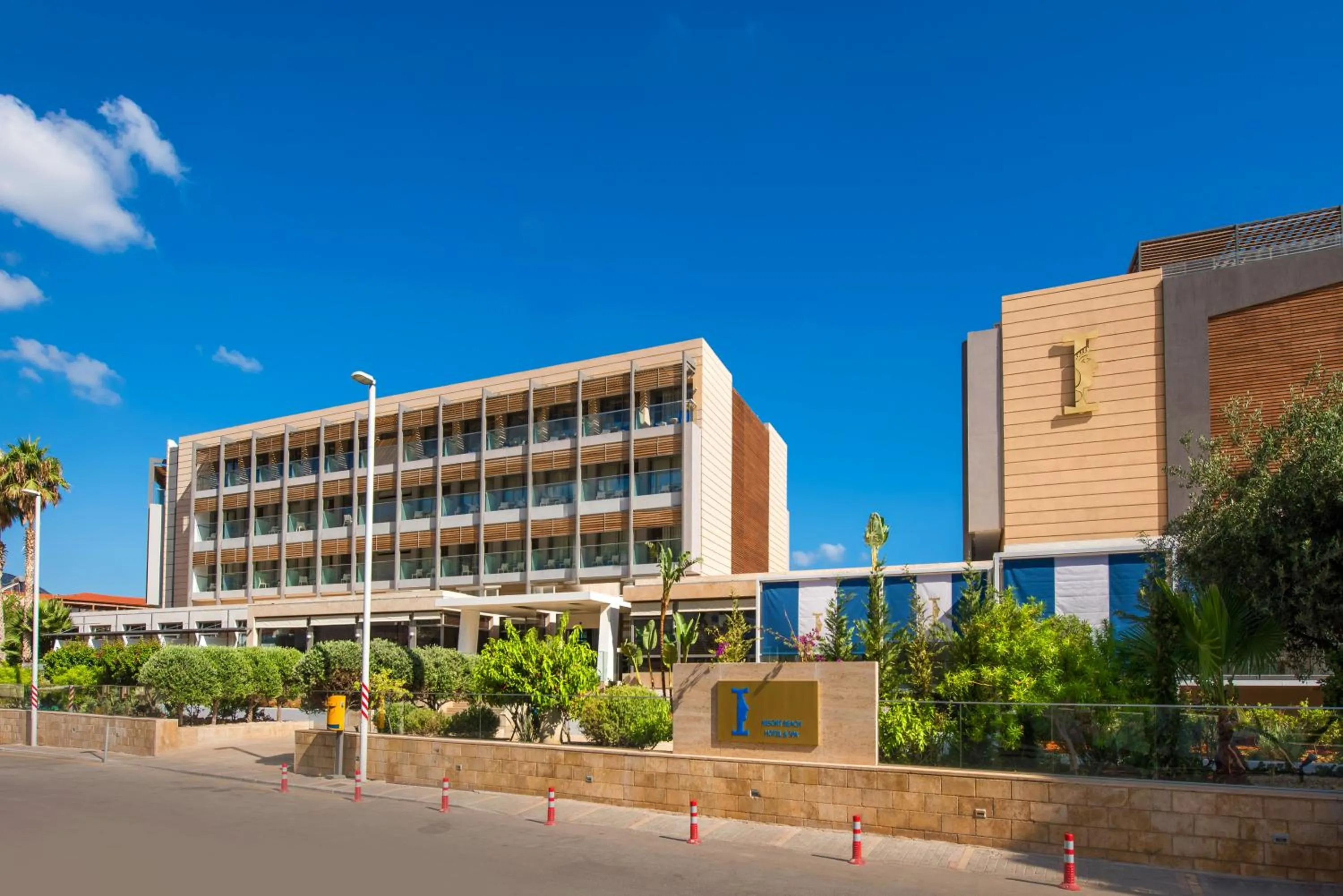 Property building in I Resort Beach Hotel & Spa