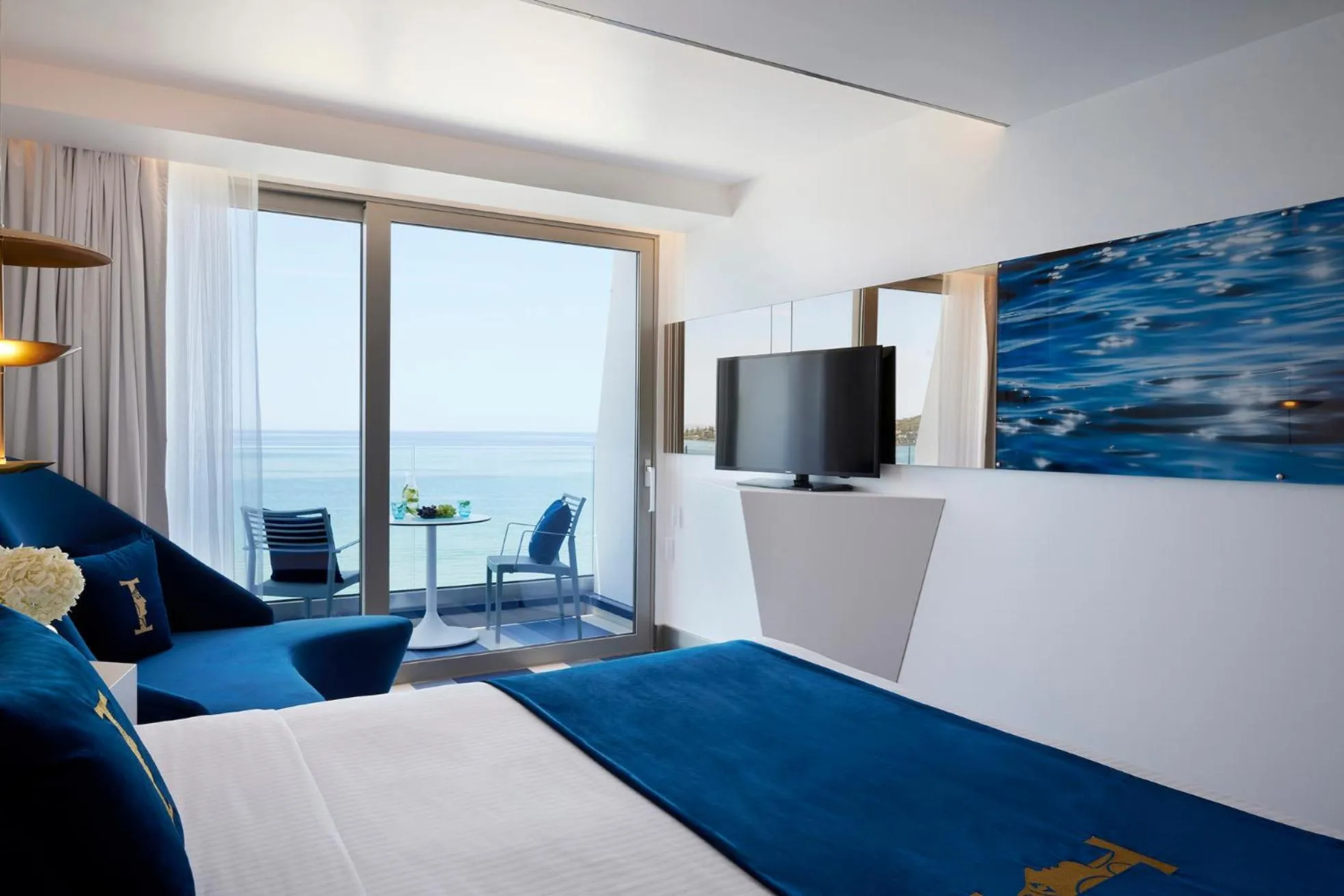 Bedroom, Bed in I Resort Beach Hotel & Spa