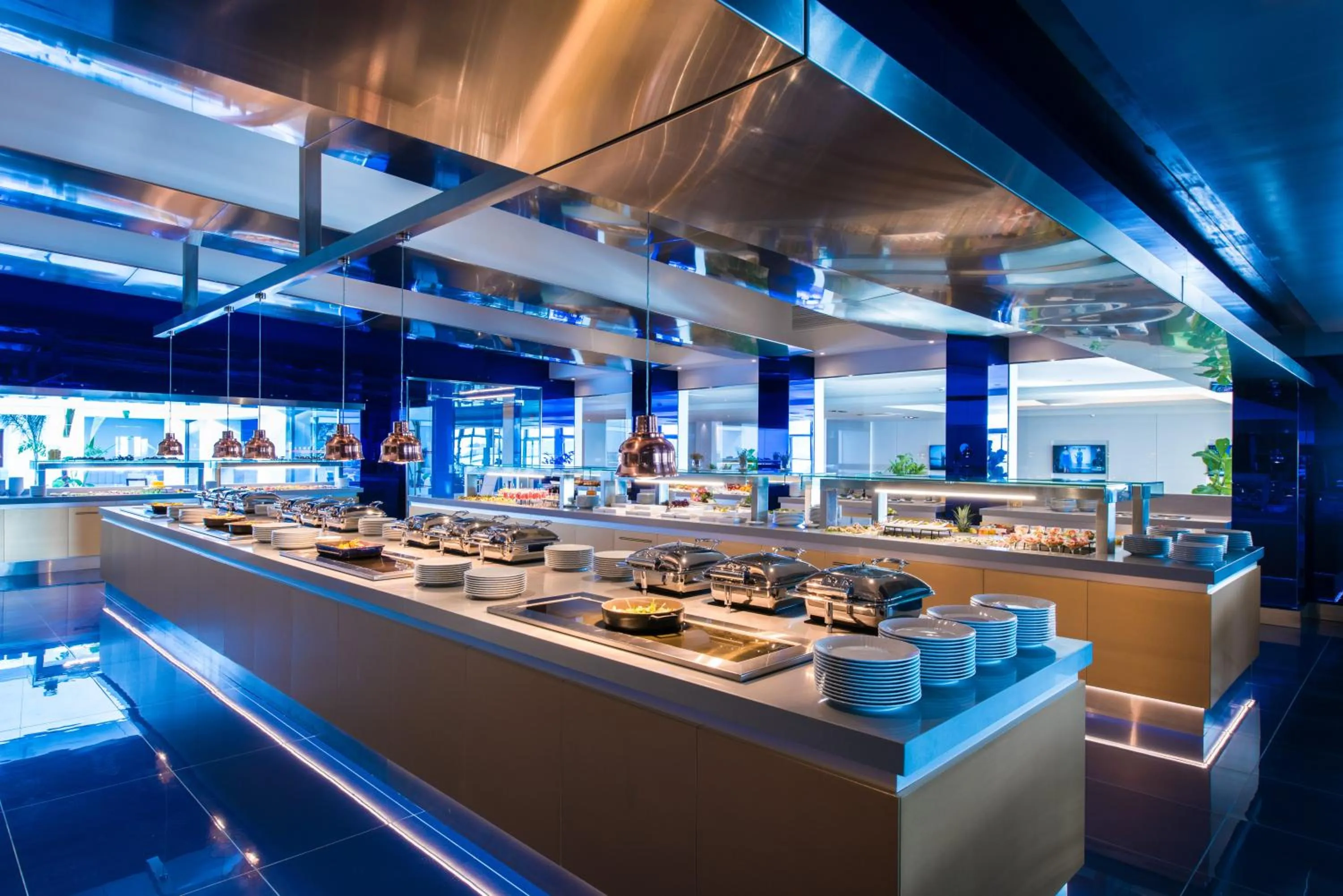 Restaurant/places to eat in I Resort Beach Hotel & Spa