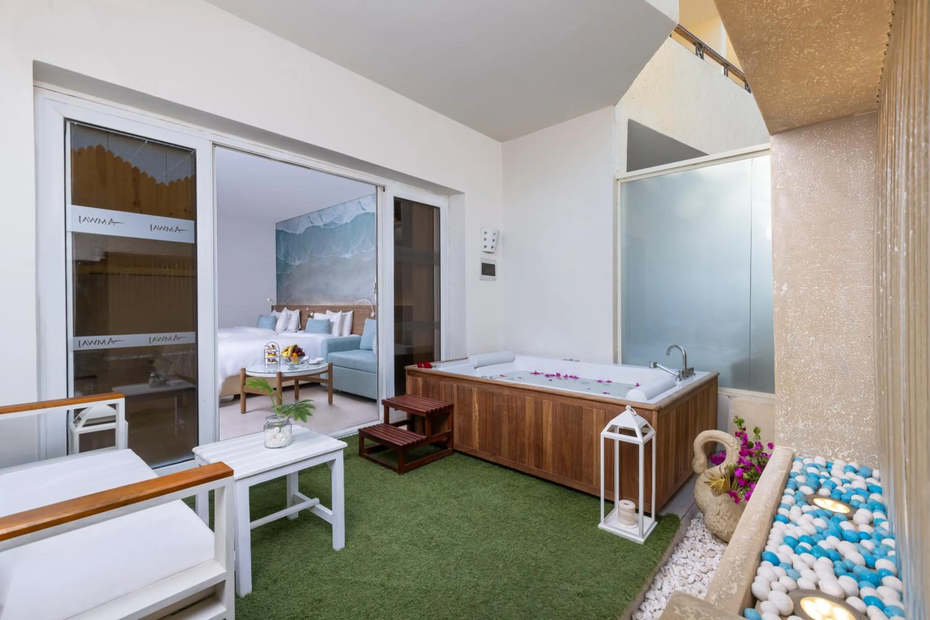 Bedroom, Bed in Amwaj Oyoun Resort