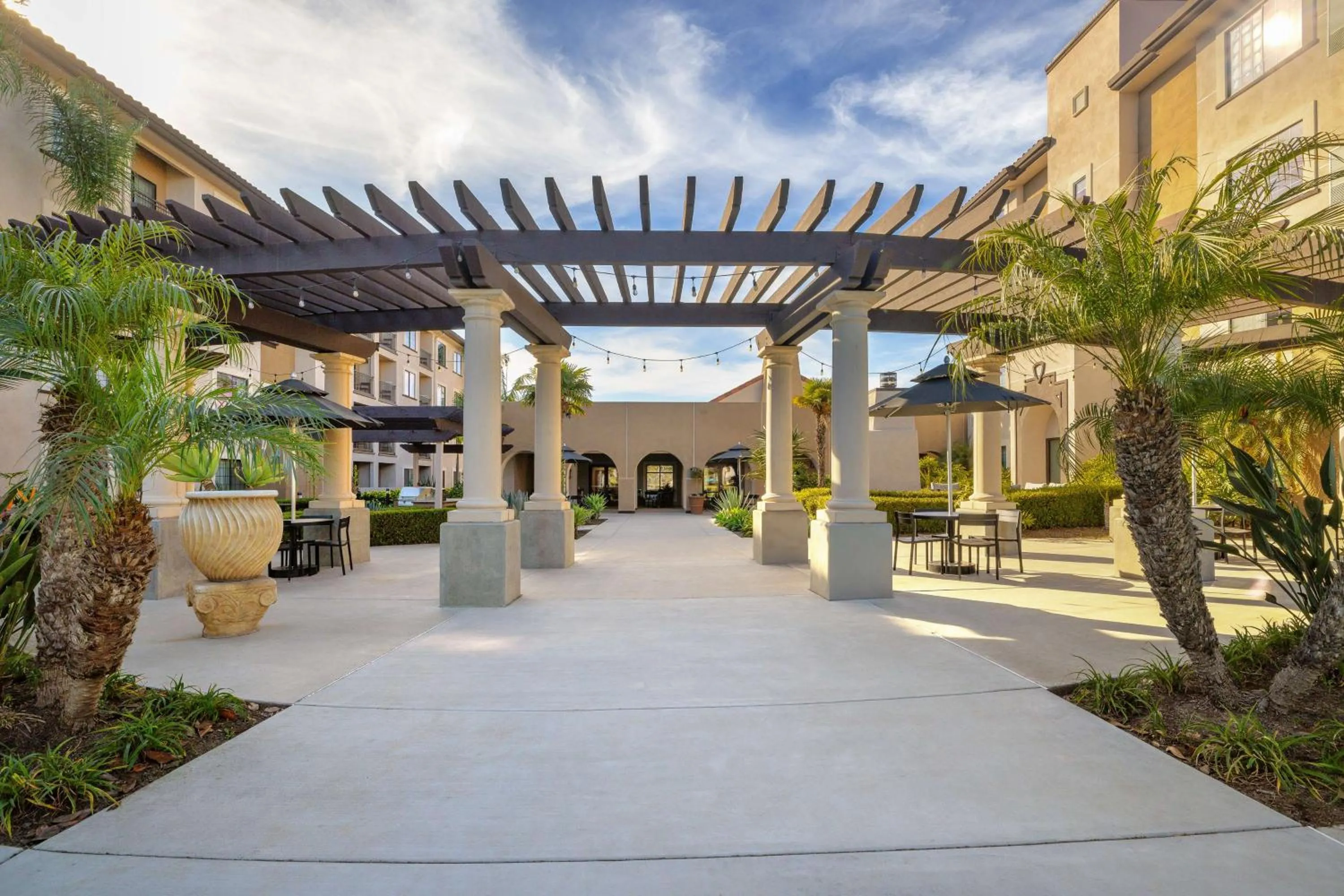 Inner courtyard view in Homewood Suites by Hilton San Diego Airport-Liberty Station