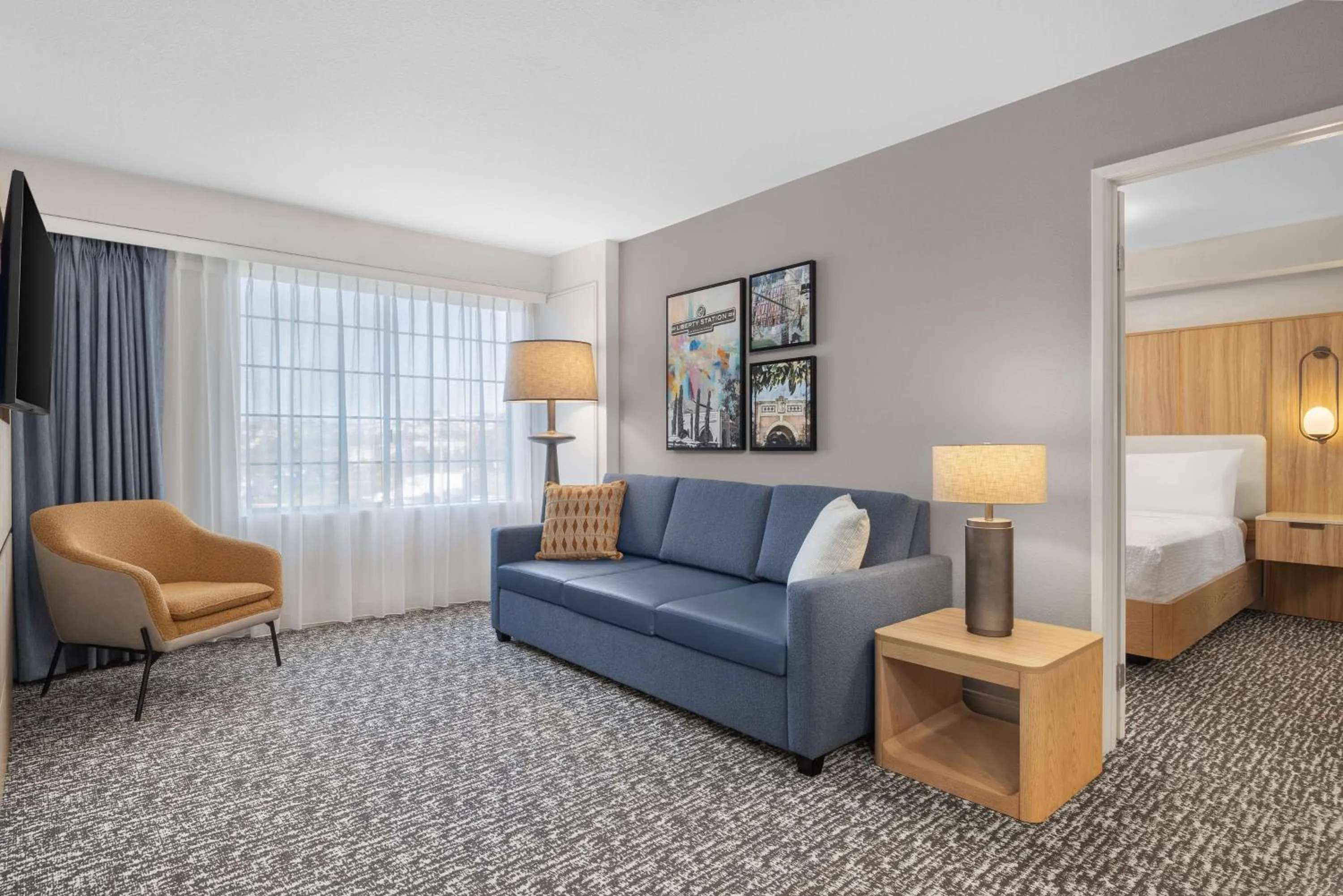 Living room, Bed in Homewood Suites by Hilton San Diego Airport-Liberty Station