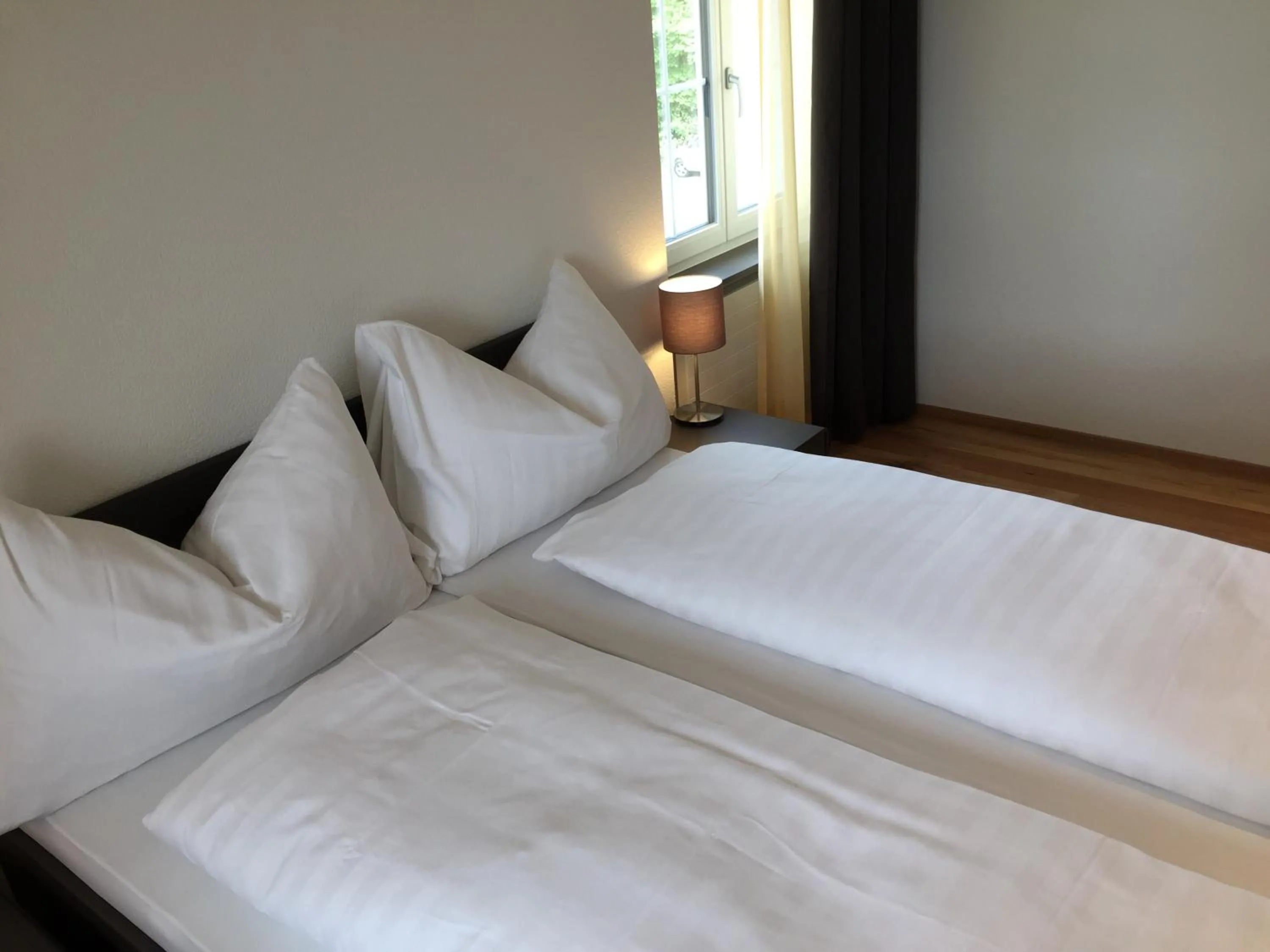 Bedroom, Bed in Gasthof National