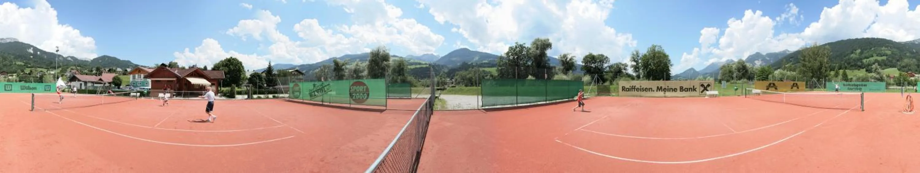 Tennis court in Sport & Familienhotel Bärenwirt