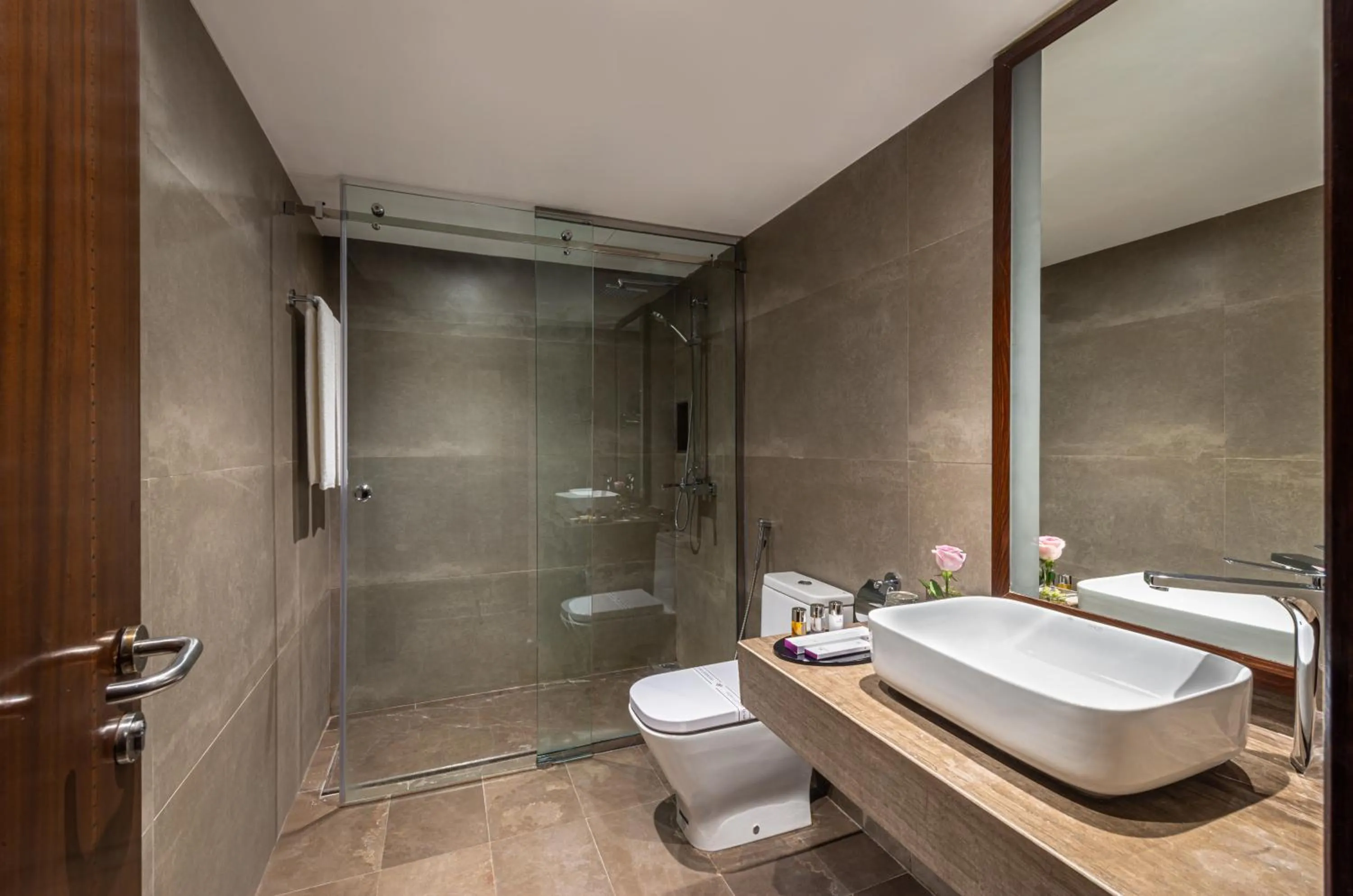 Shower in Boudl Abha