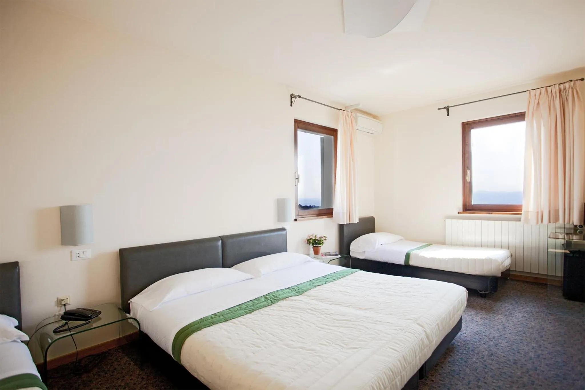 Bed in Casa Oliva Albergo Diffuso