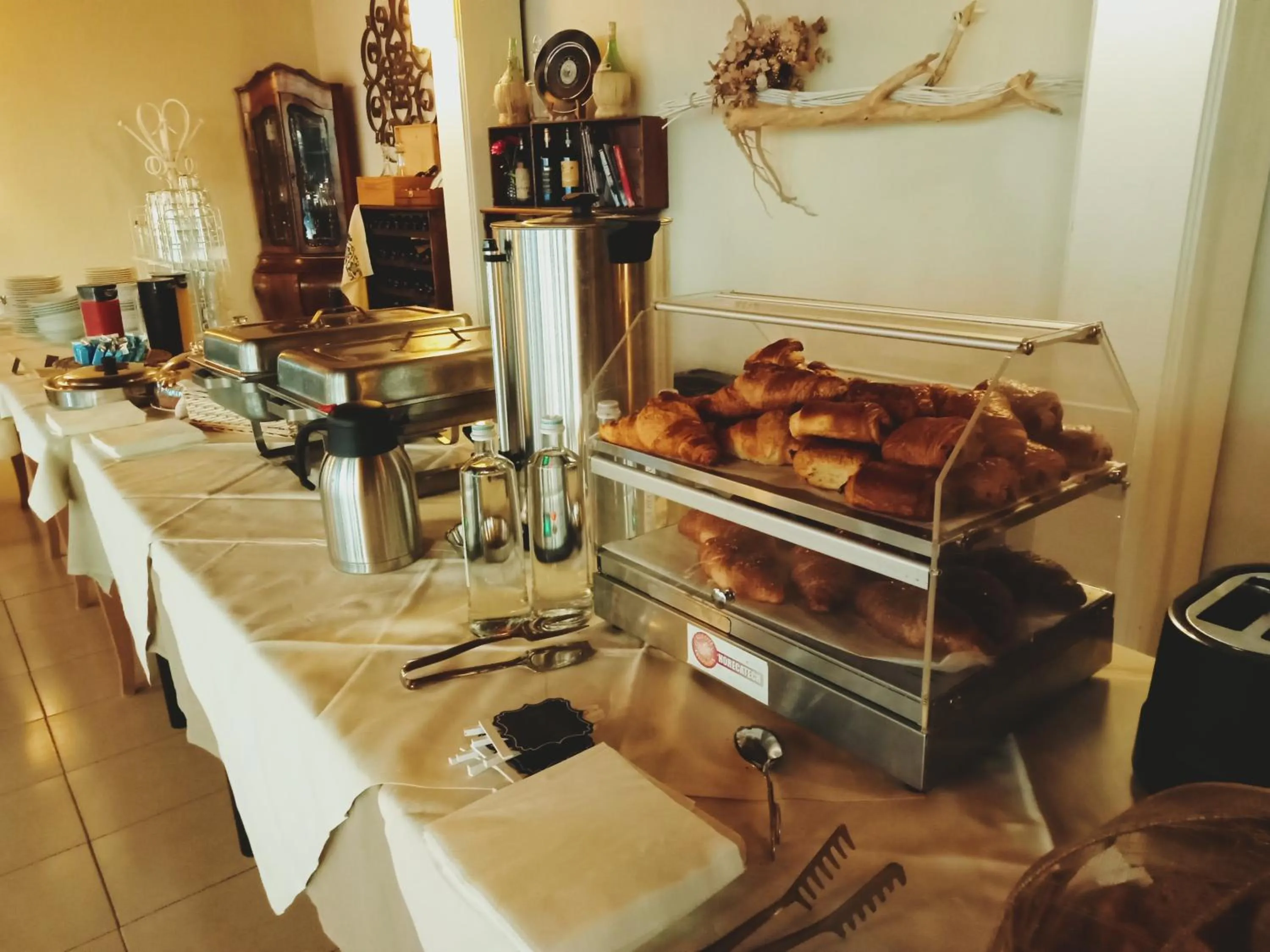 Restaurant/places to eat in Casa Oliva Albergo Diffuso