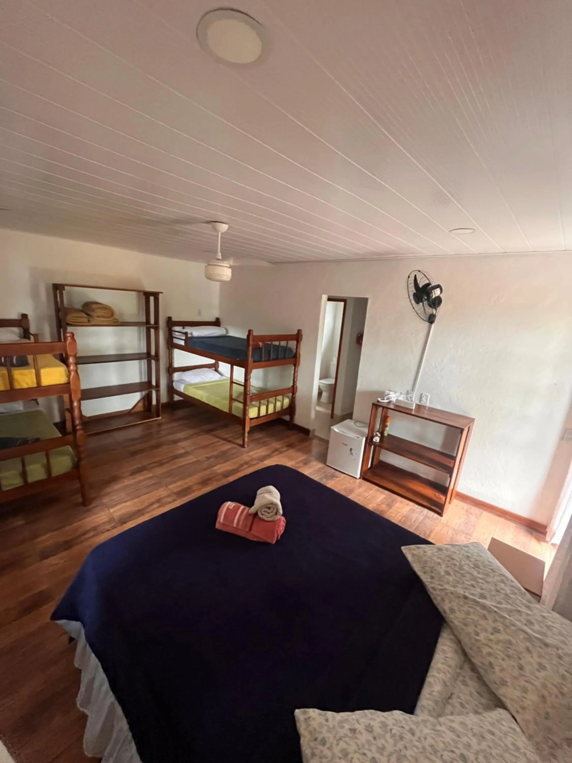 Photo of the whole room, Bed in Fauna