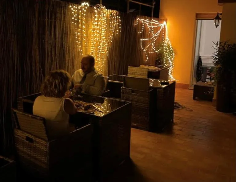 People in Hotel Roma