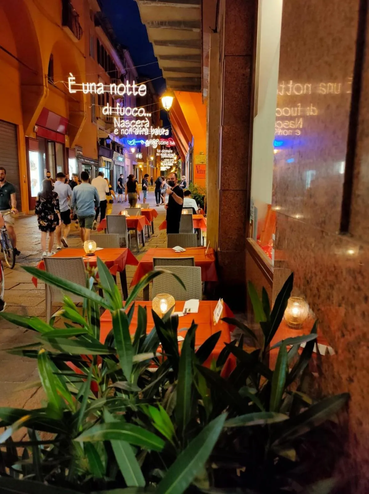 Restaurant/places to eat in Hotel Roma