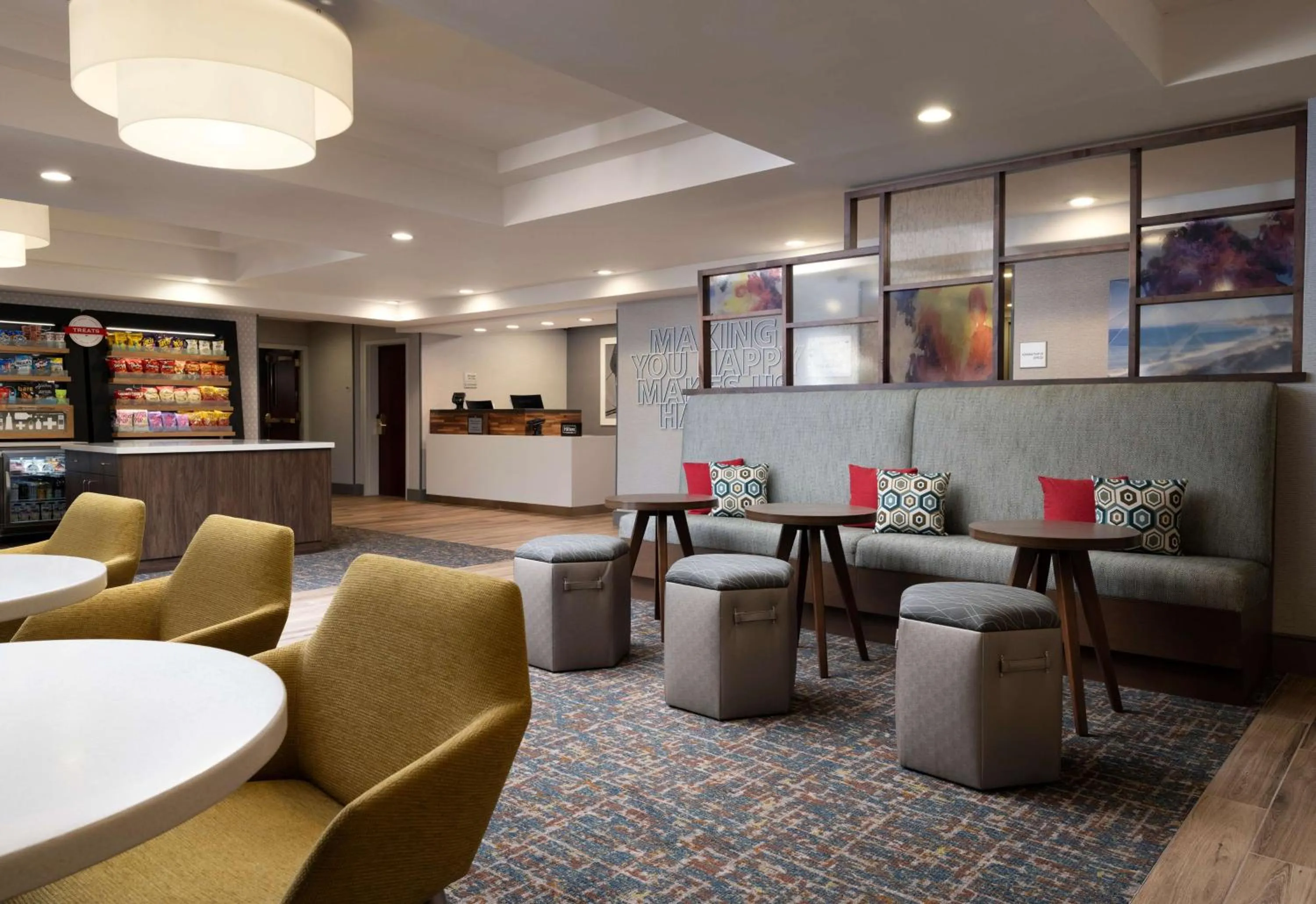 Lobby or reception in Hampton Inn San Diego/Del Mar