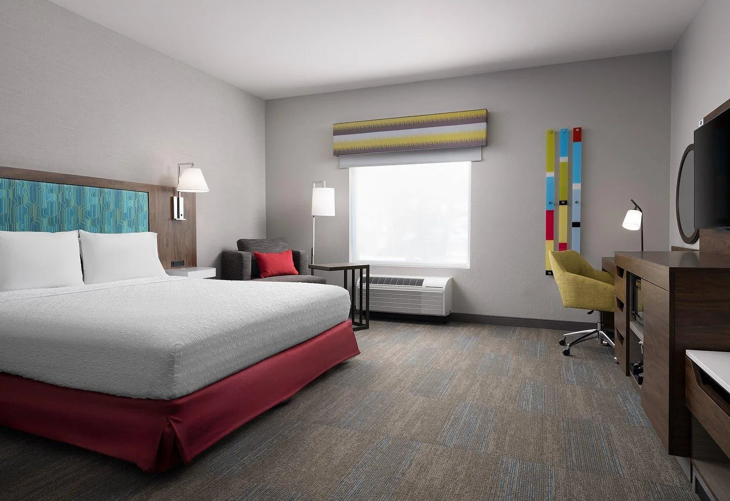 Photo of the whole room, Bed in Hampton Inn San Diego/Del Mar