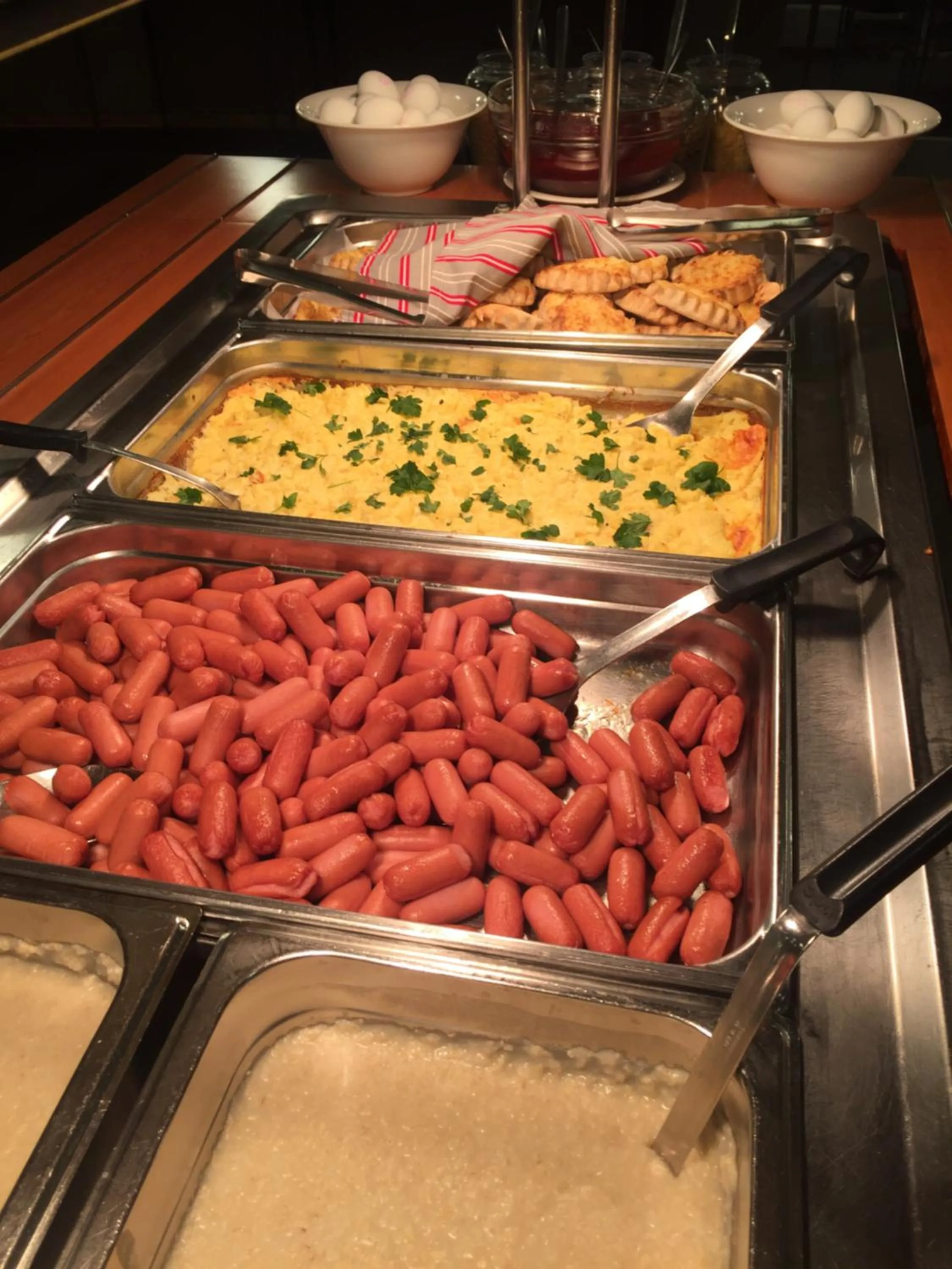 Breakfast in Tanhuvaara Sport Resort