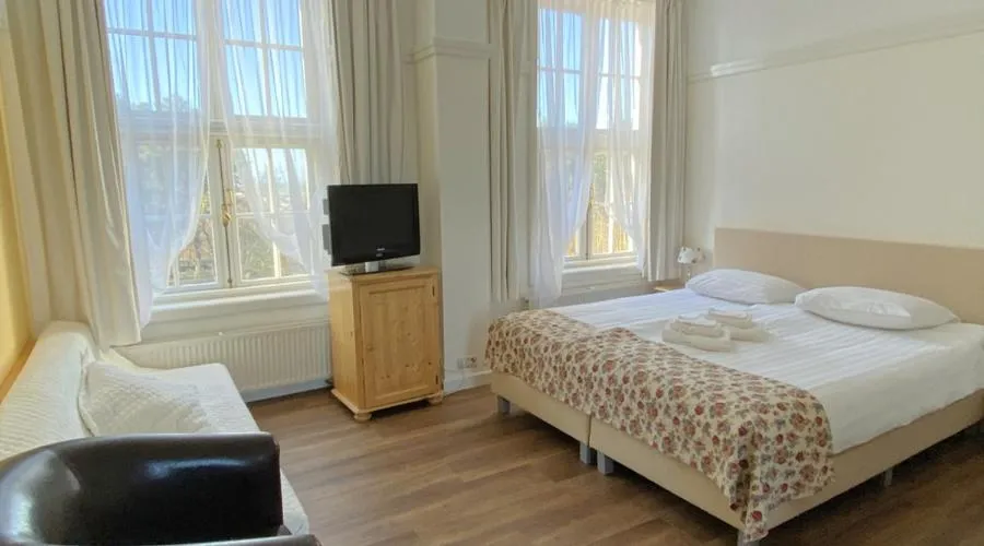 Bed in Landgoed Huize Glory