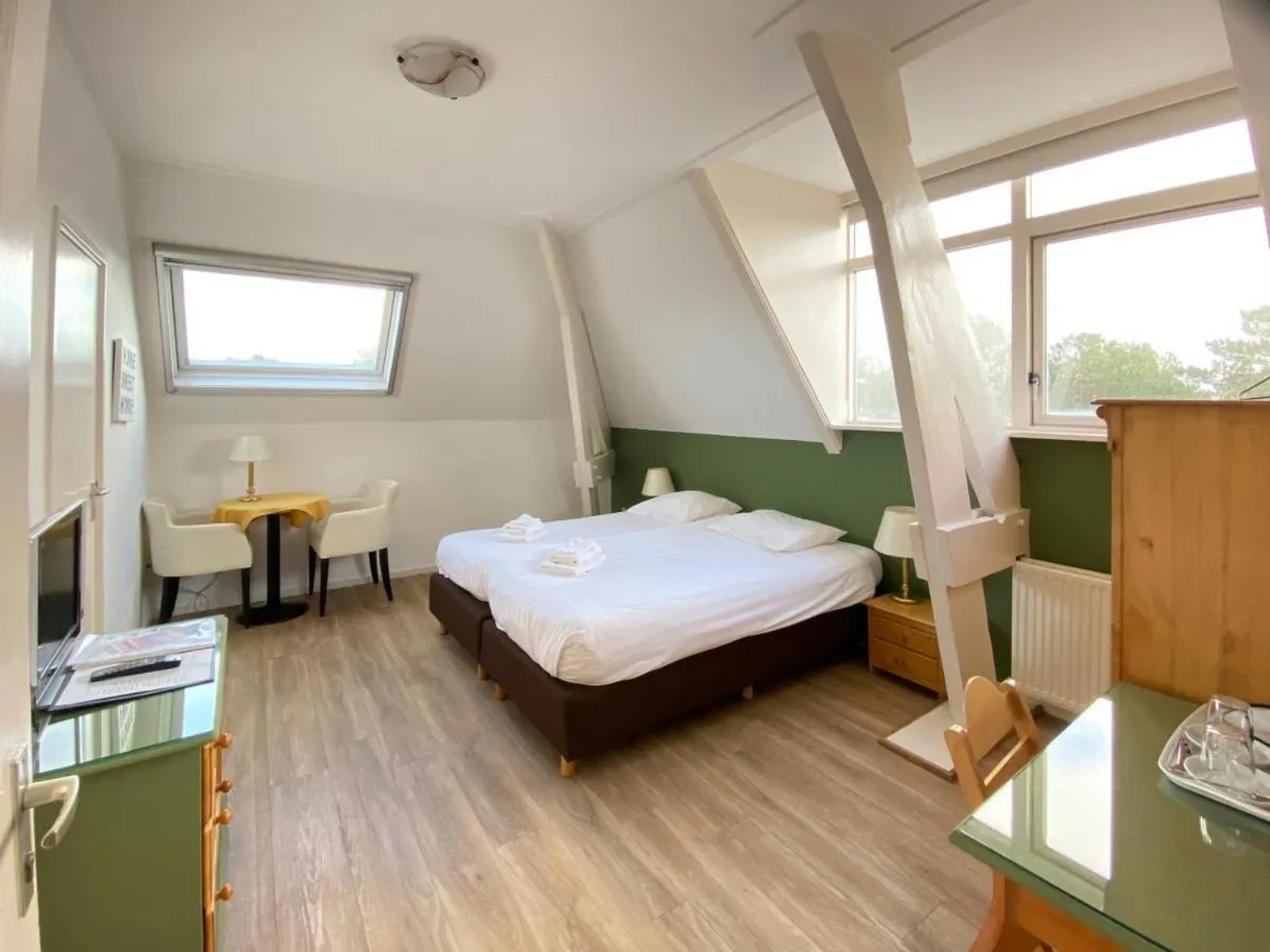 Bed in Landgoed Huize Glory