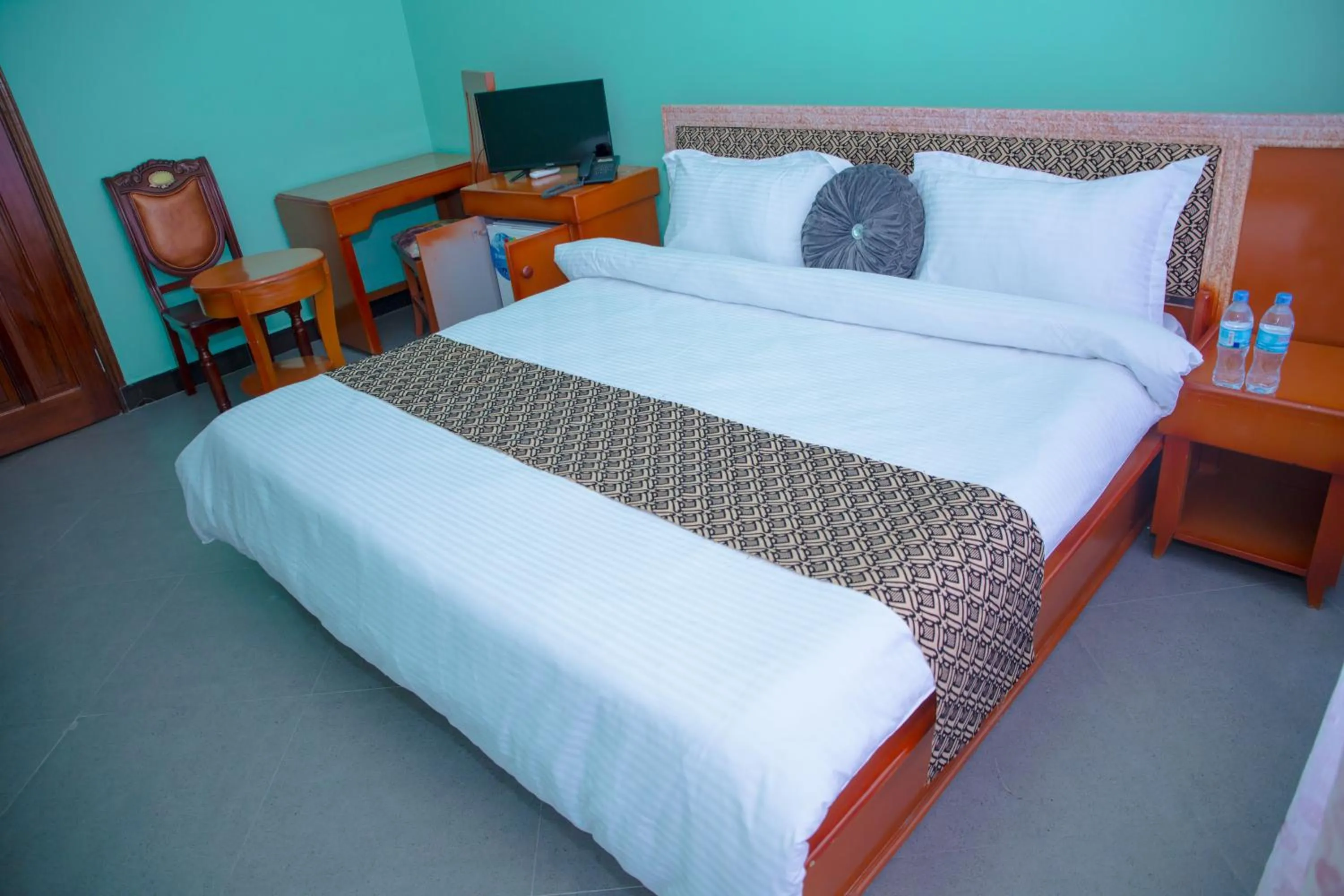 Photo of the whole room, Bed in BL Airport Hotel