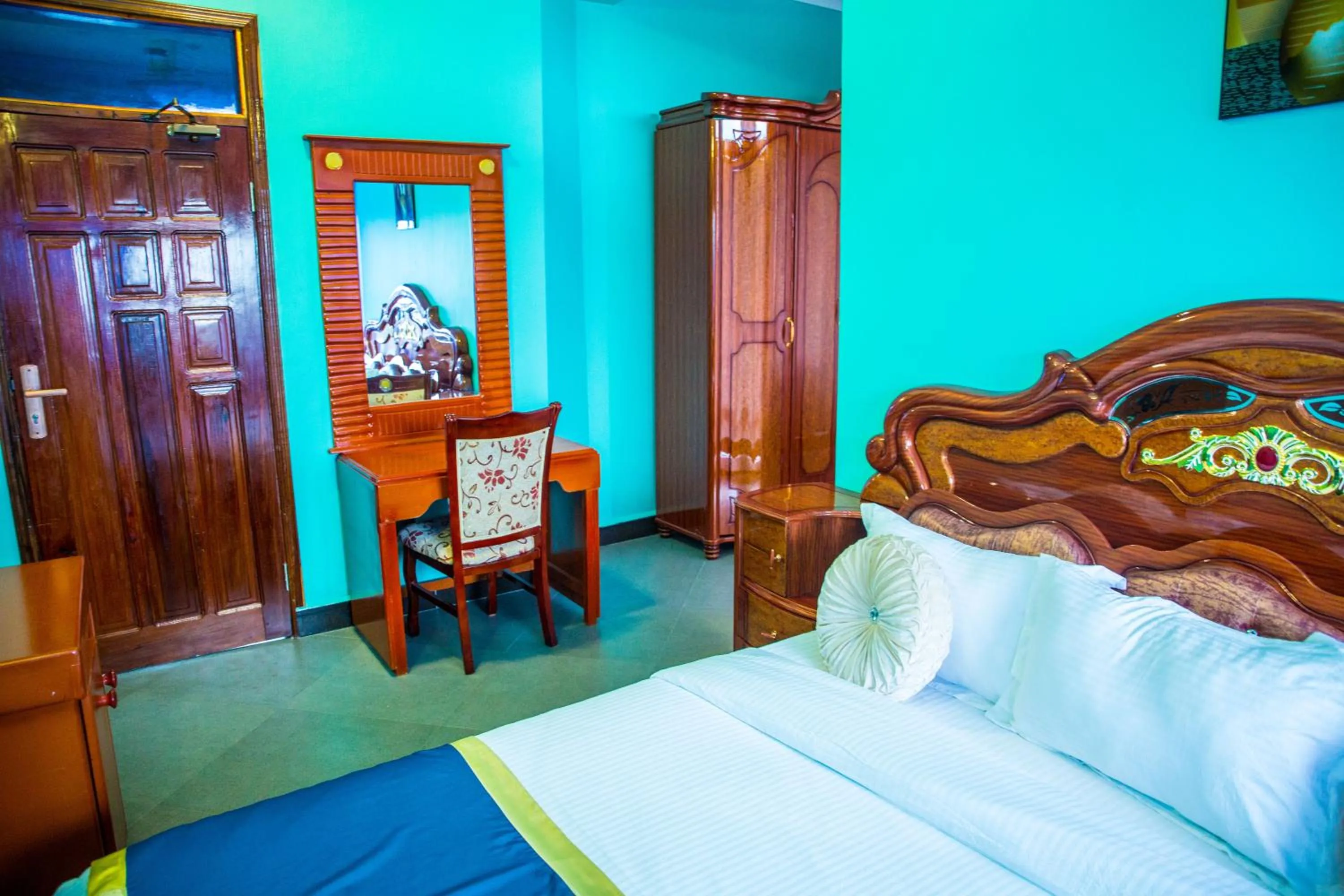 Bedroom, Bed in BL Airport Hotel