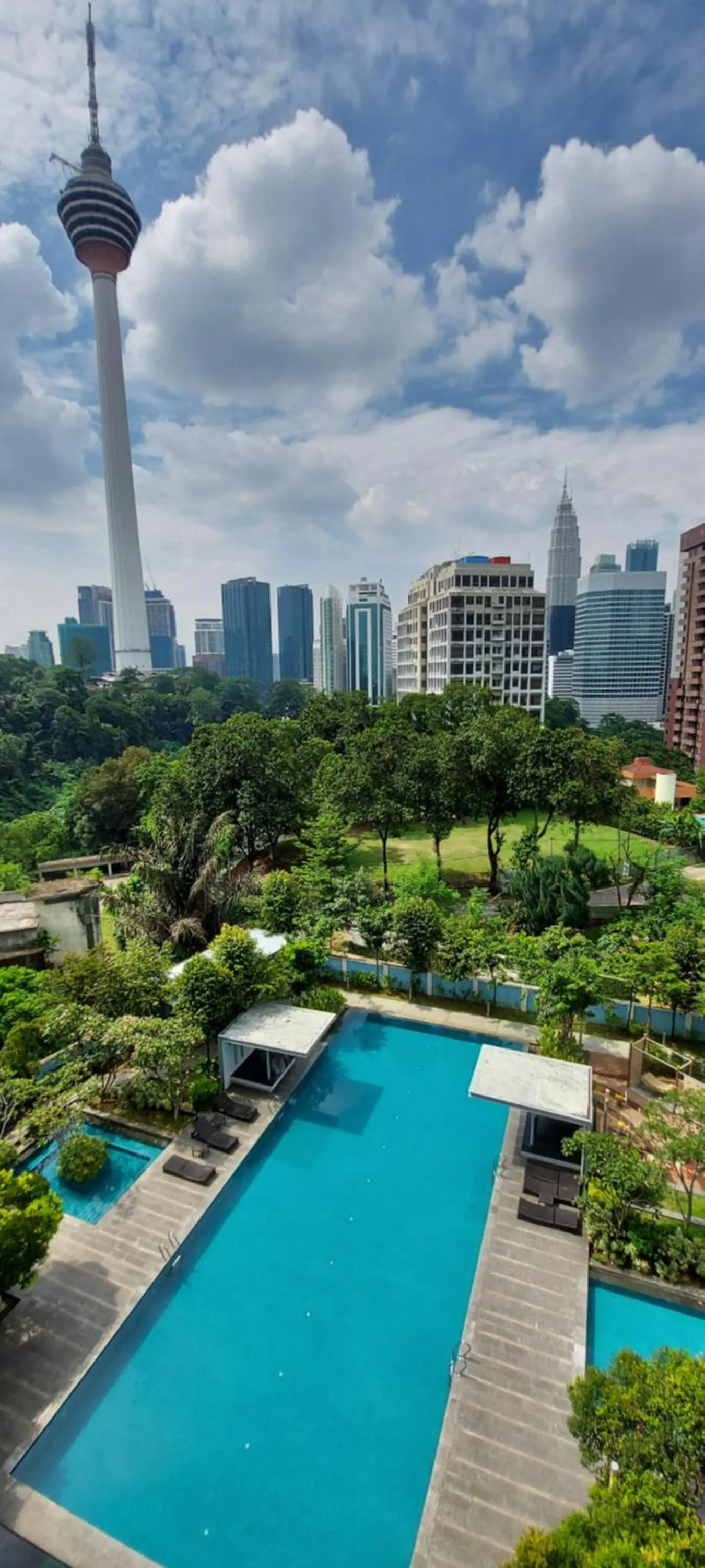 Nearby landmark in Holiday Heaven