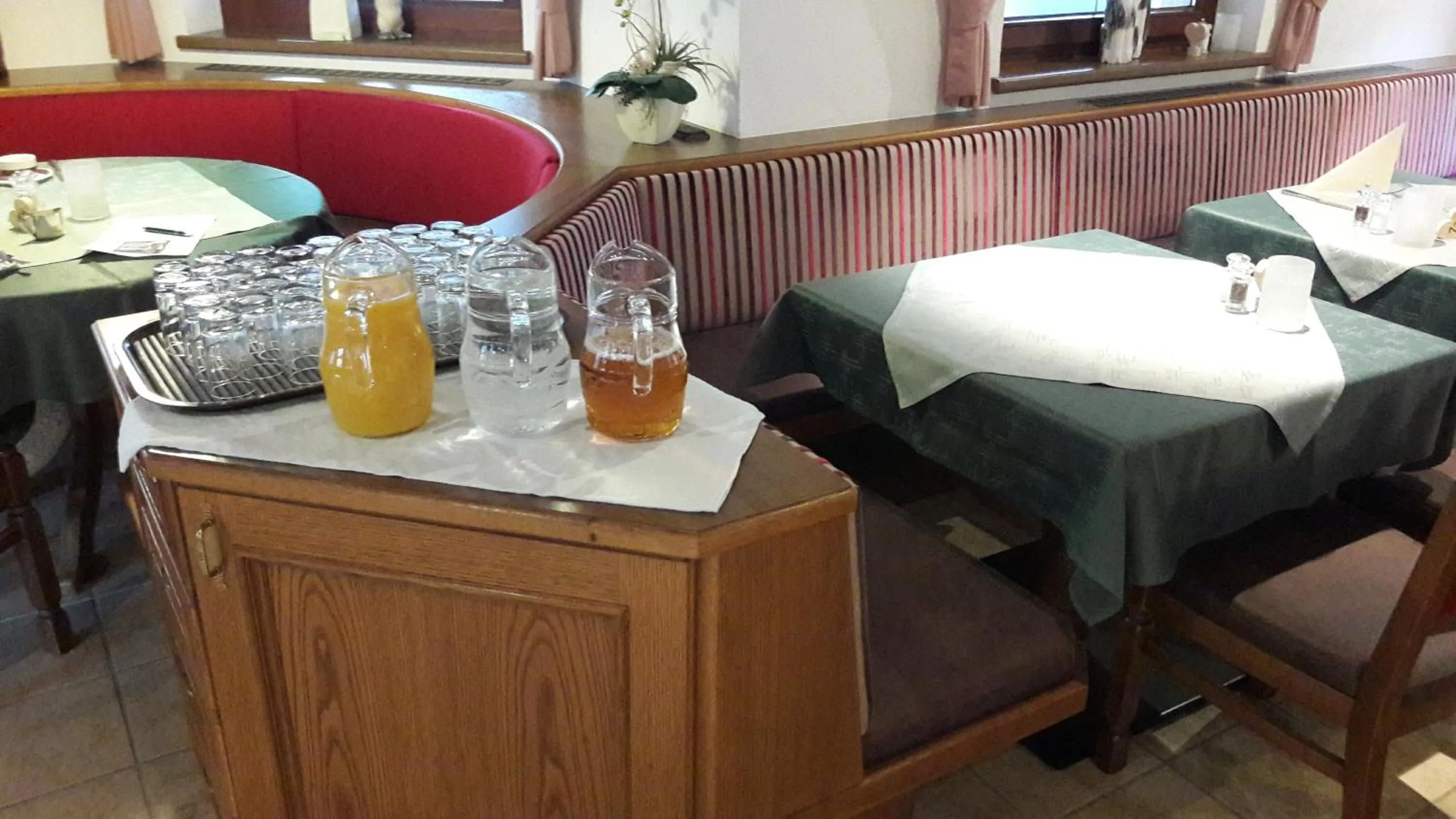 Breakfast in Apart Felsenhof