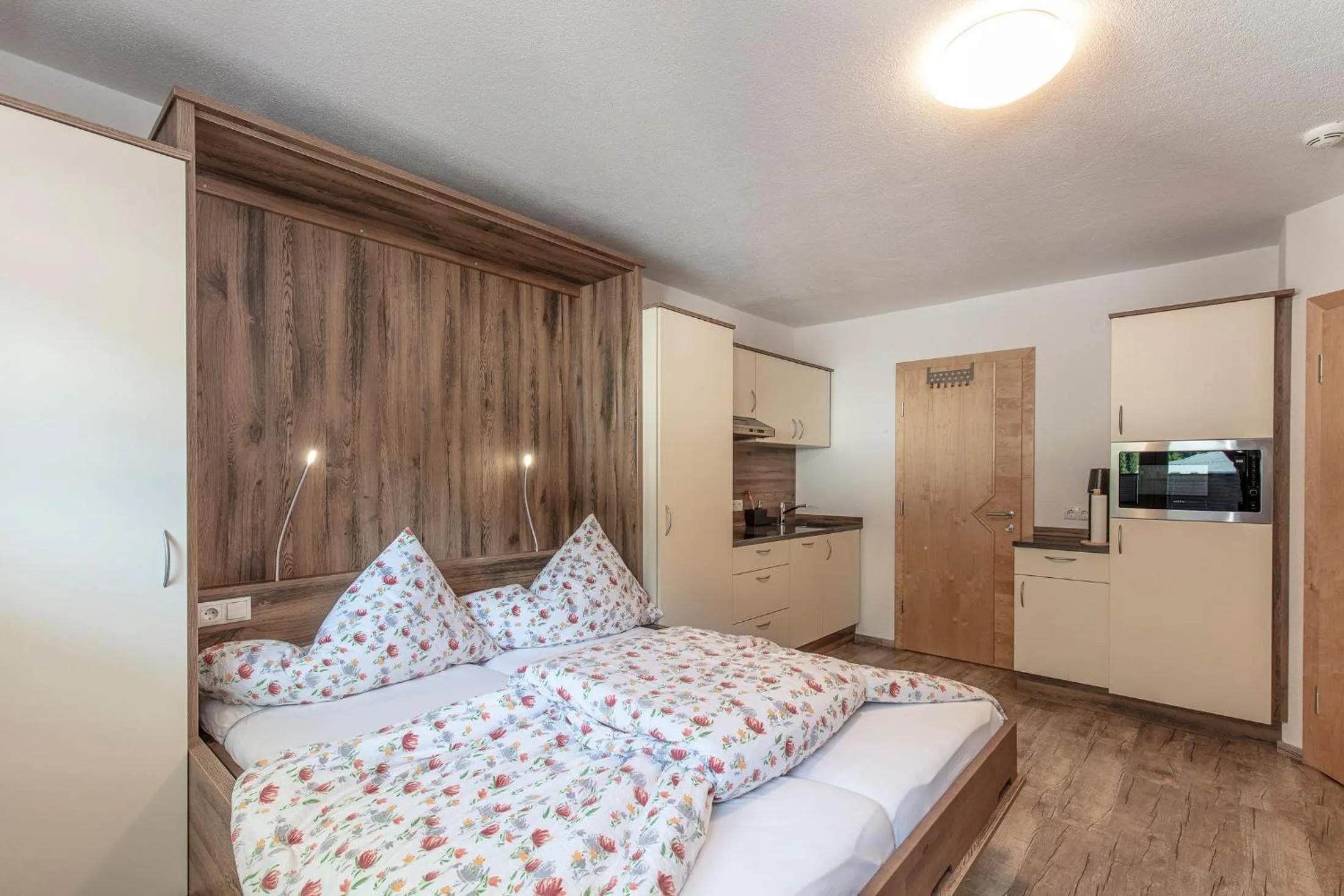 Kitchen or kitchenette, Bed in Apart Felsenhof