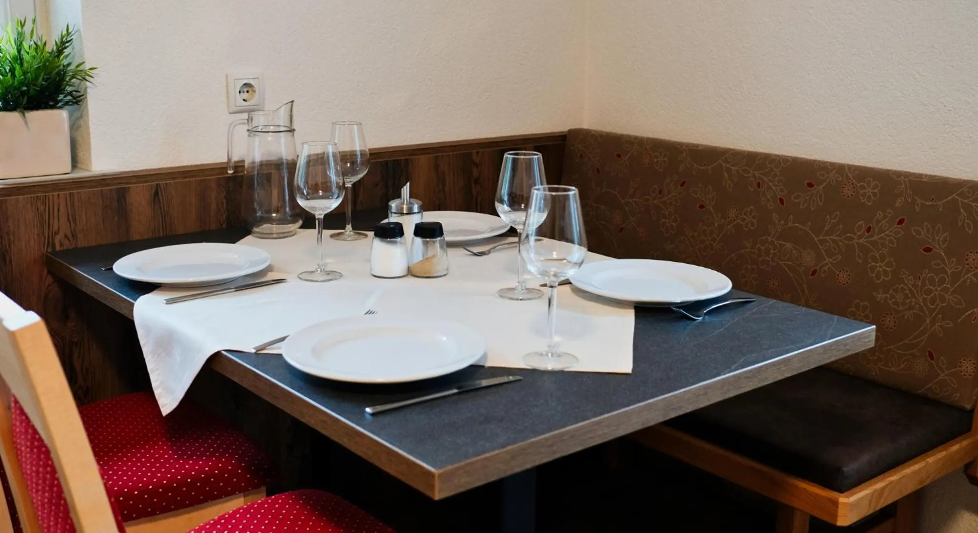 Dining area in Apart Felsenhof