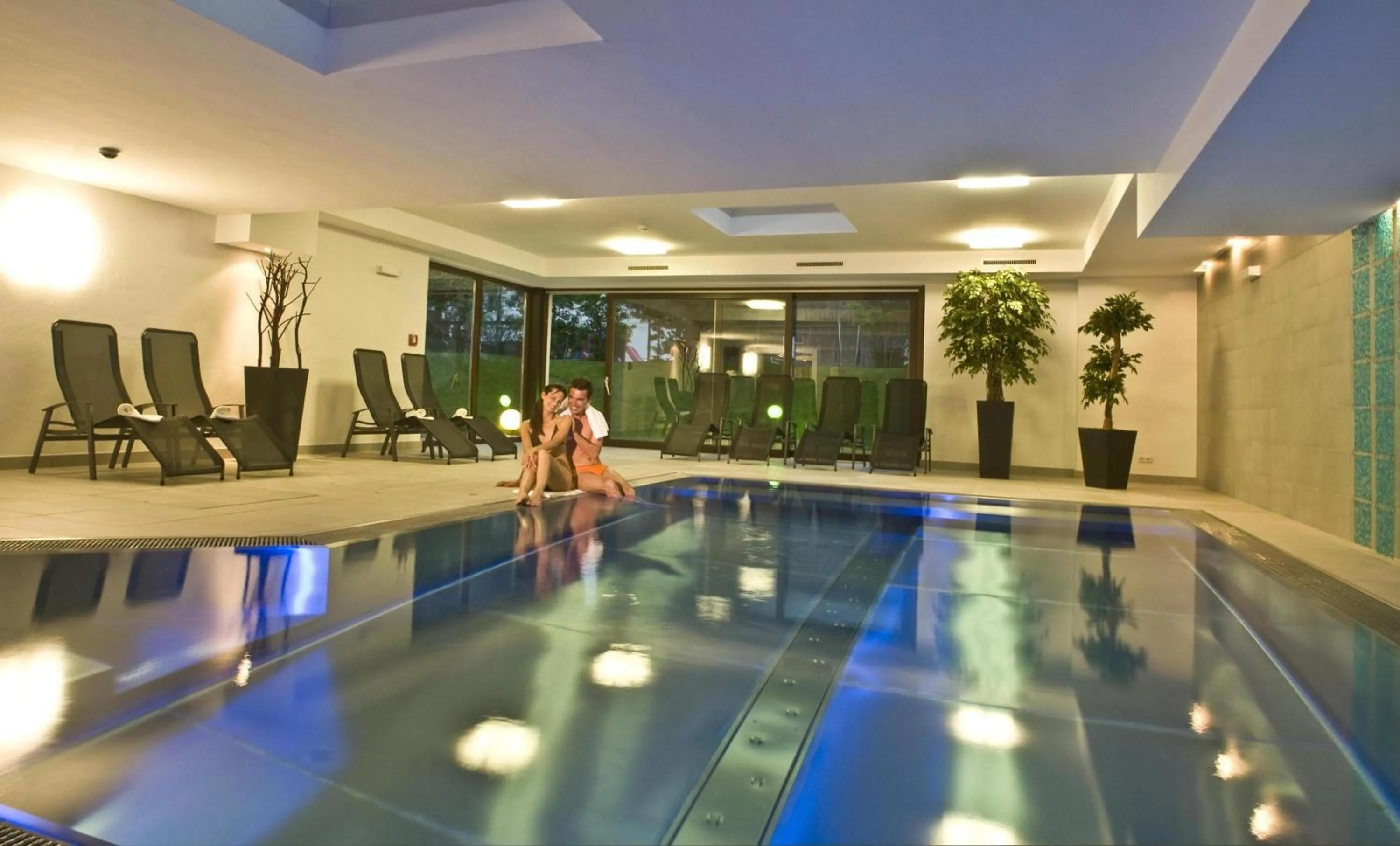 Swimming pool in Hotel Bergwelt
