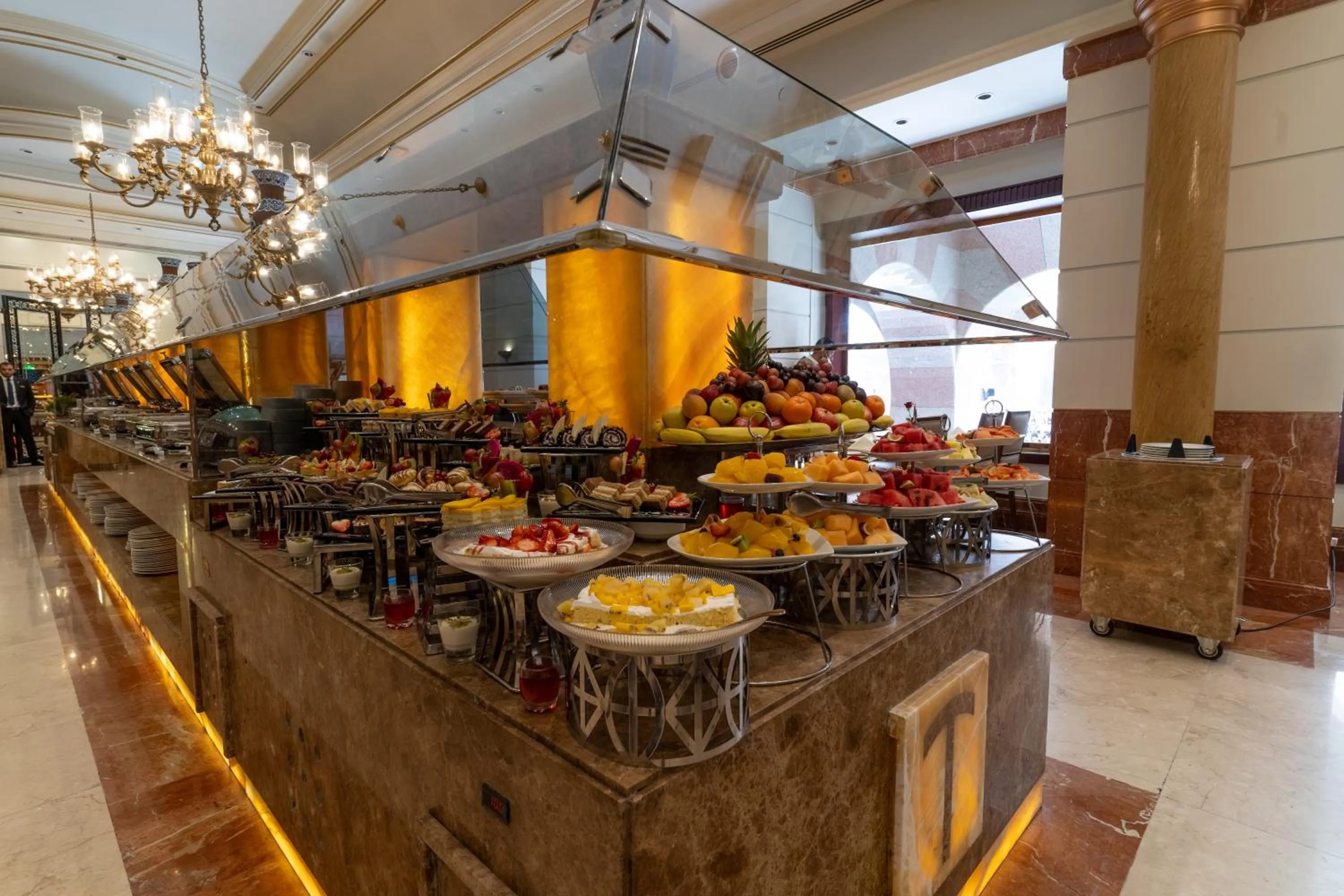Restaurant/places to eat in Dar Al Taqwa Hotel