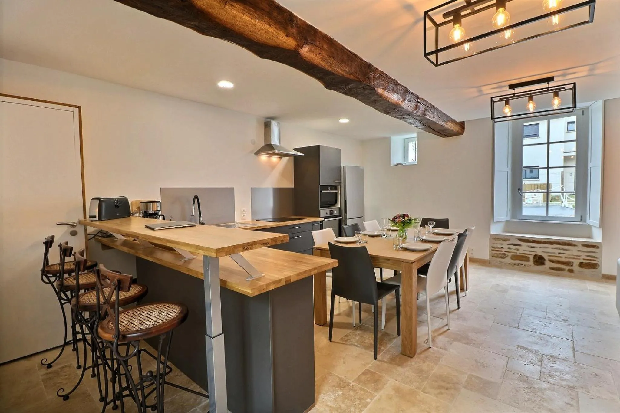 Kitchen or kitchenette in Chateau des Fontenelles