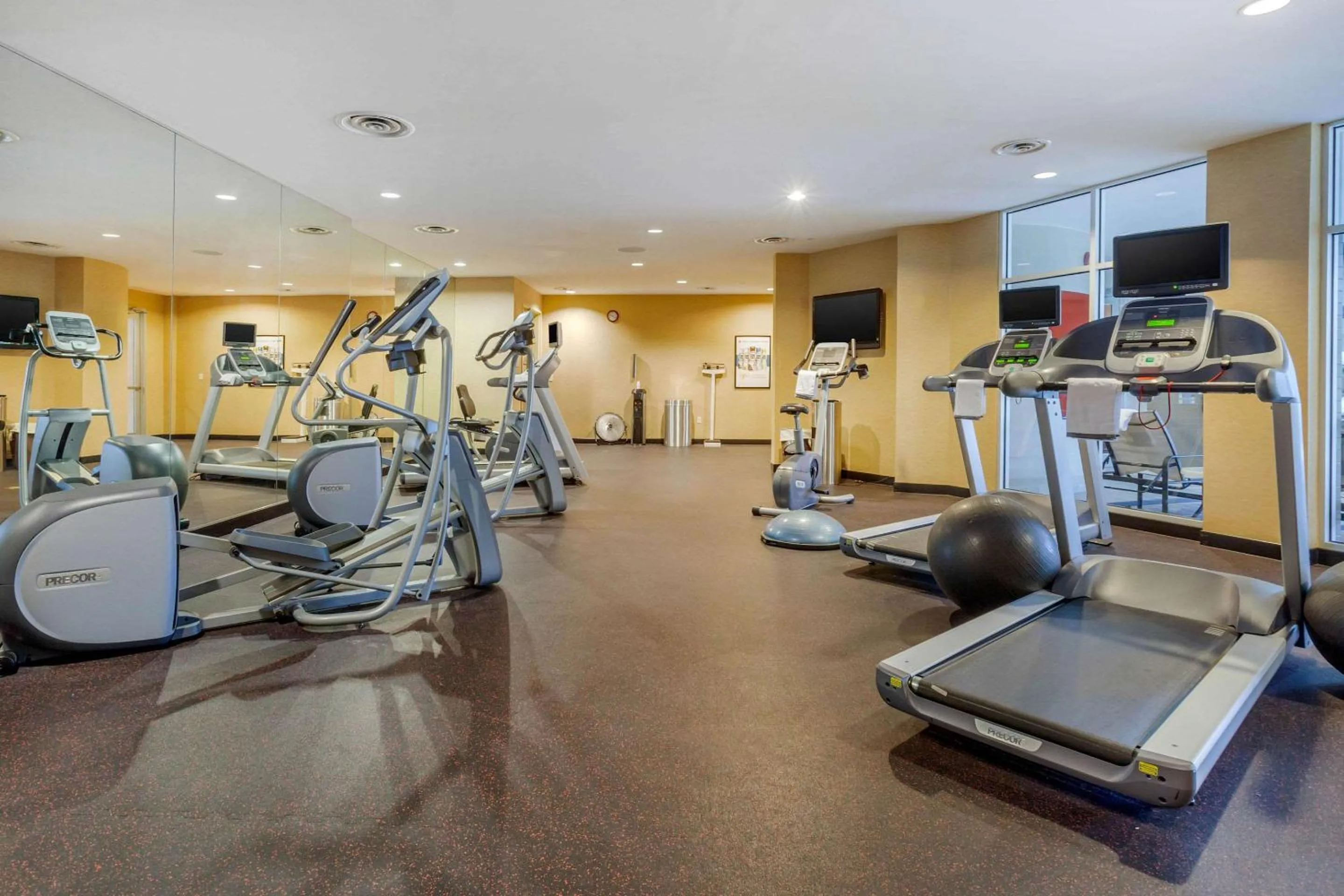 Fitness centre/facilities in Cambria Hotel Ft Collins