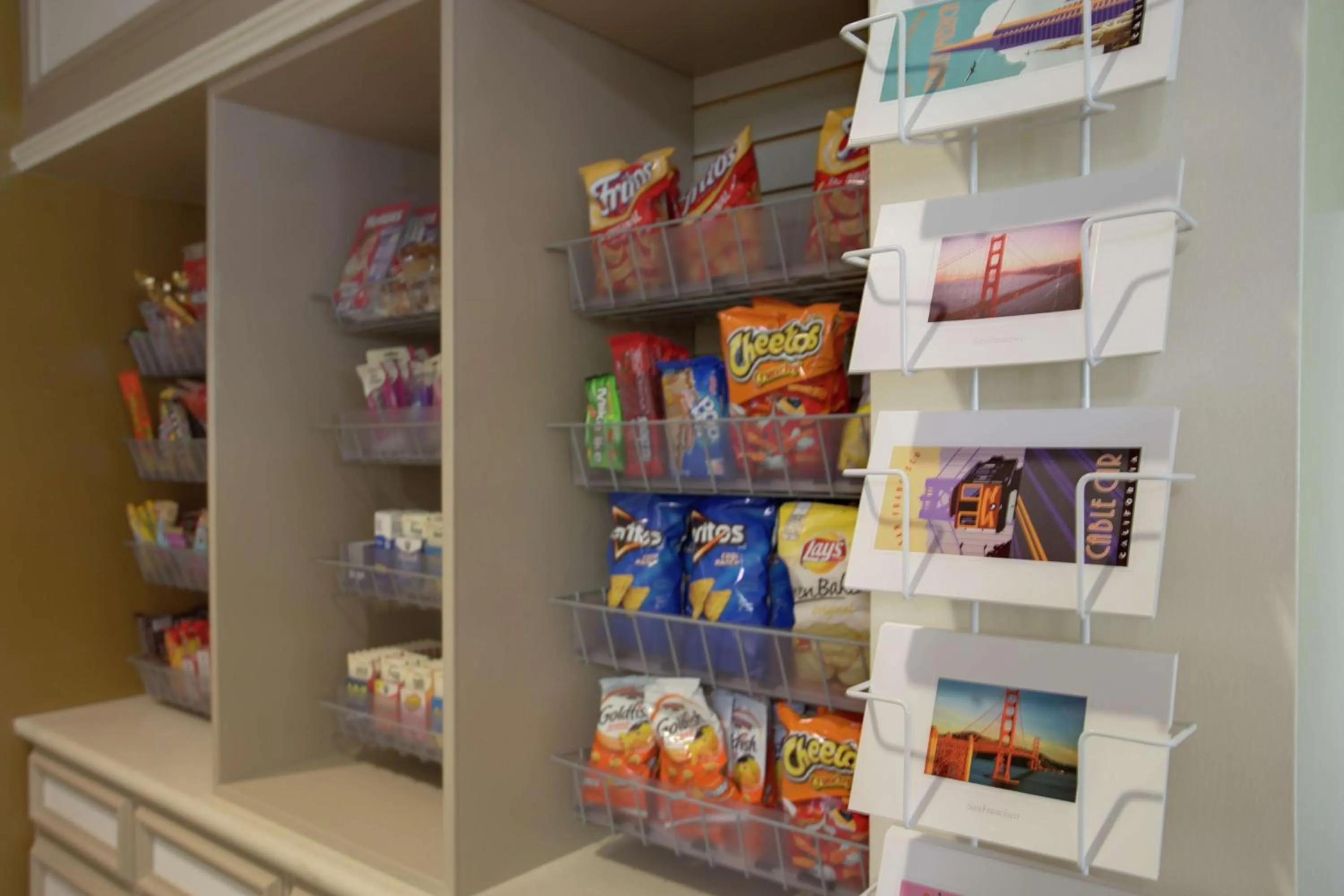 Restaurant/places to eat in Hilton Garden Inn San Francisco Airport North