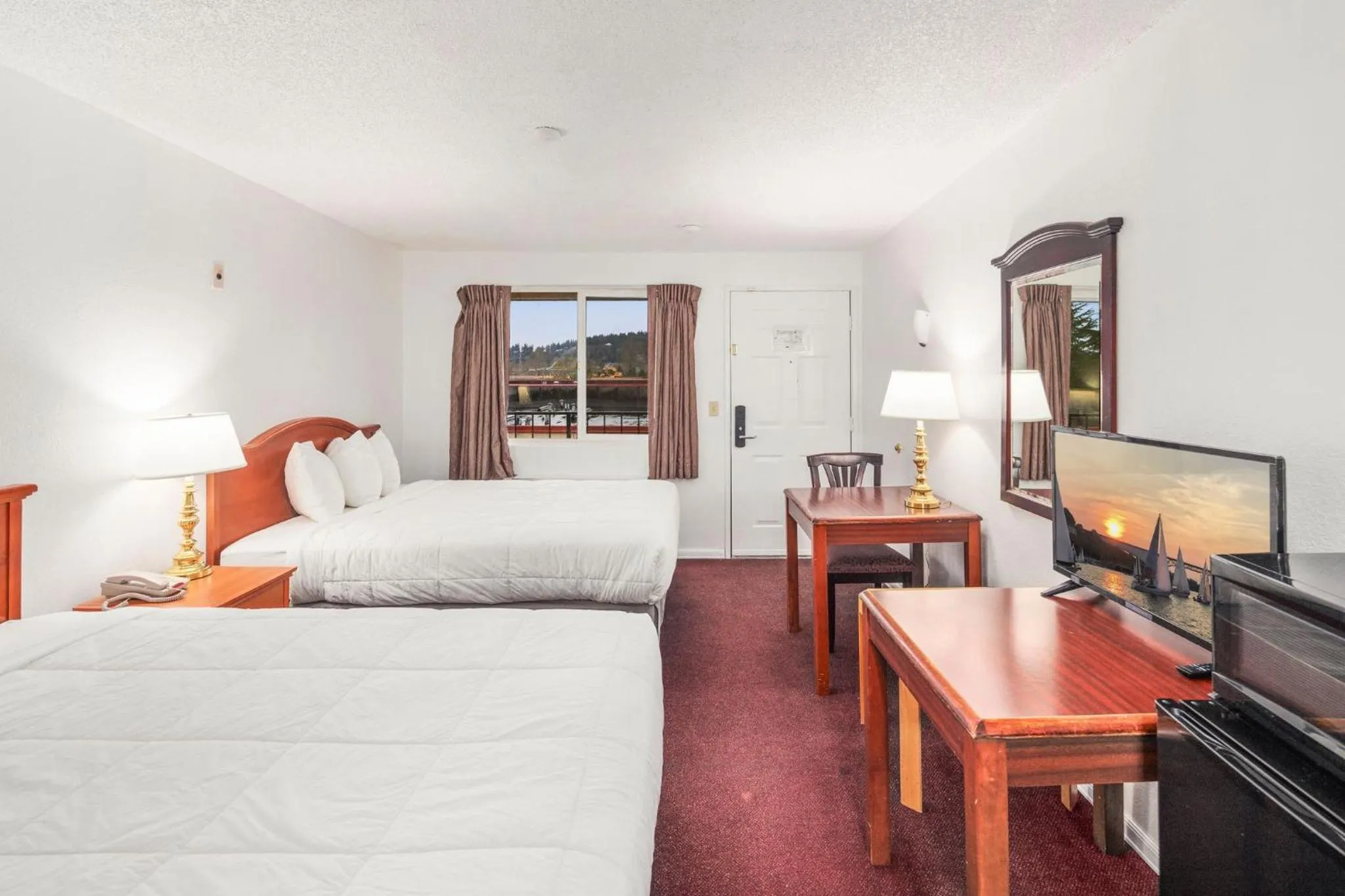 Bedroom, Bed in Inn at Lake Washington By OYO I-405