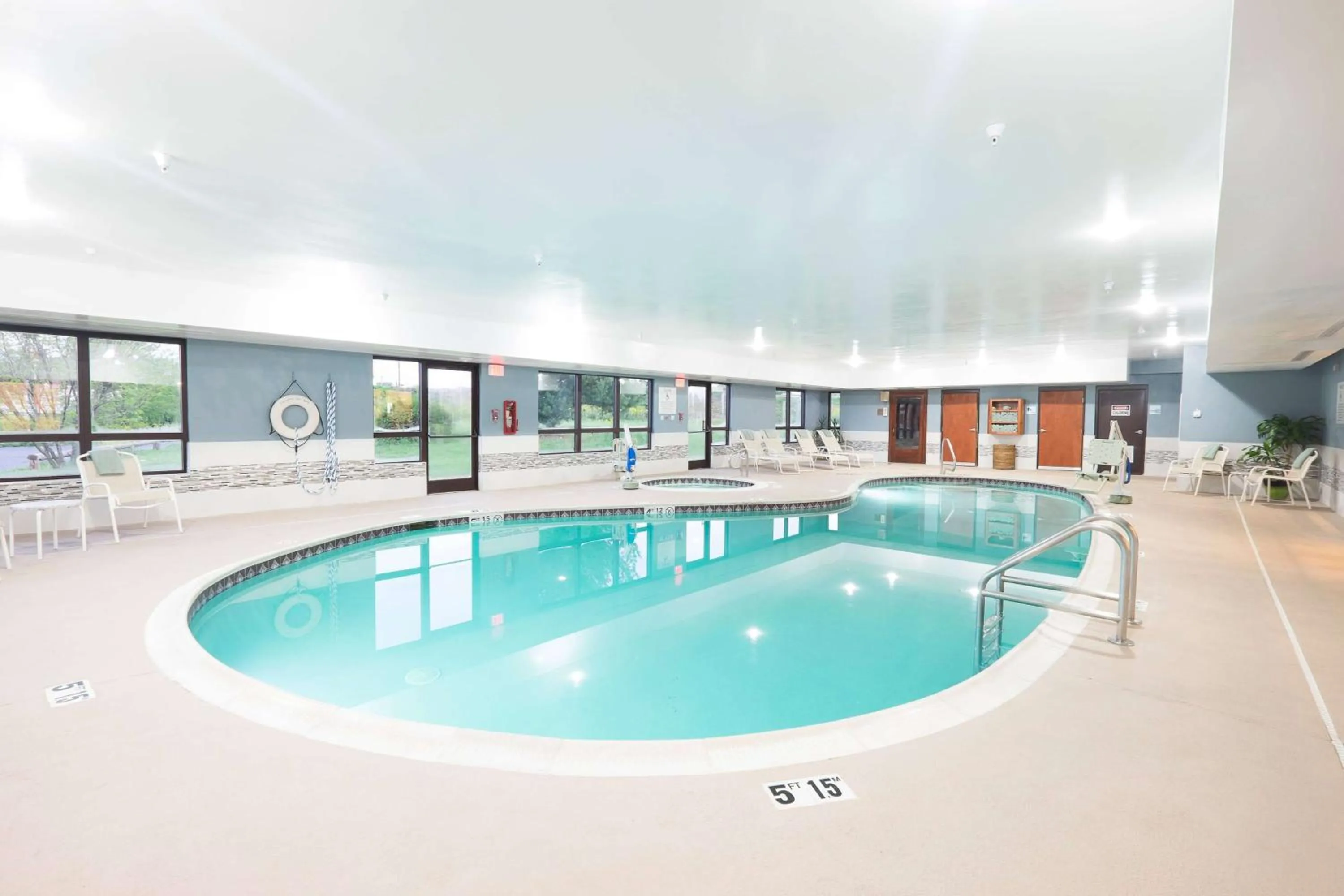 Swimming pool in Wingate by Wyndham Waynesboro