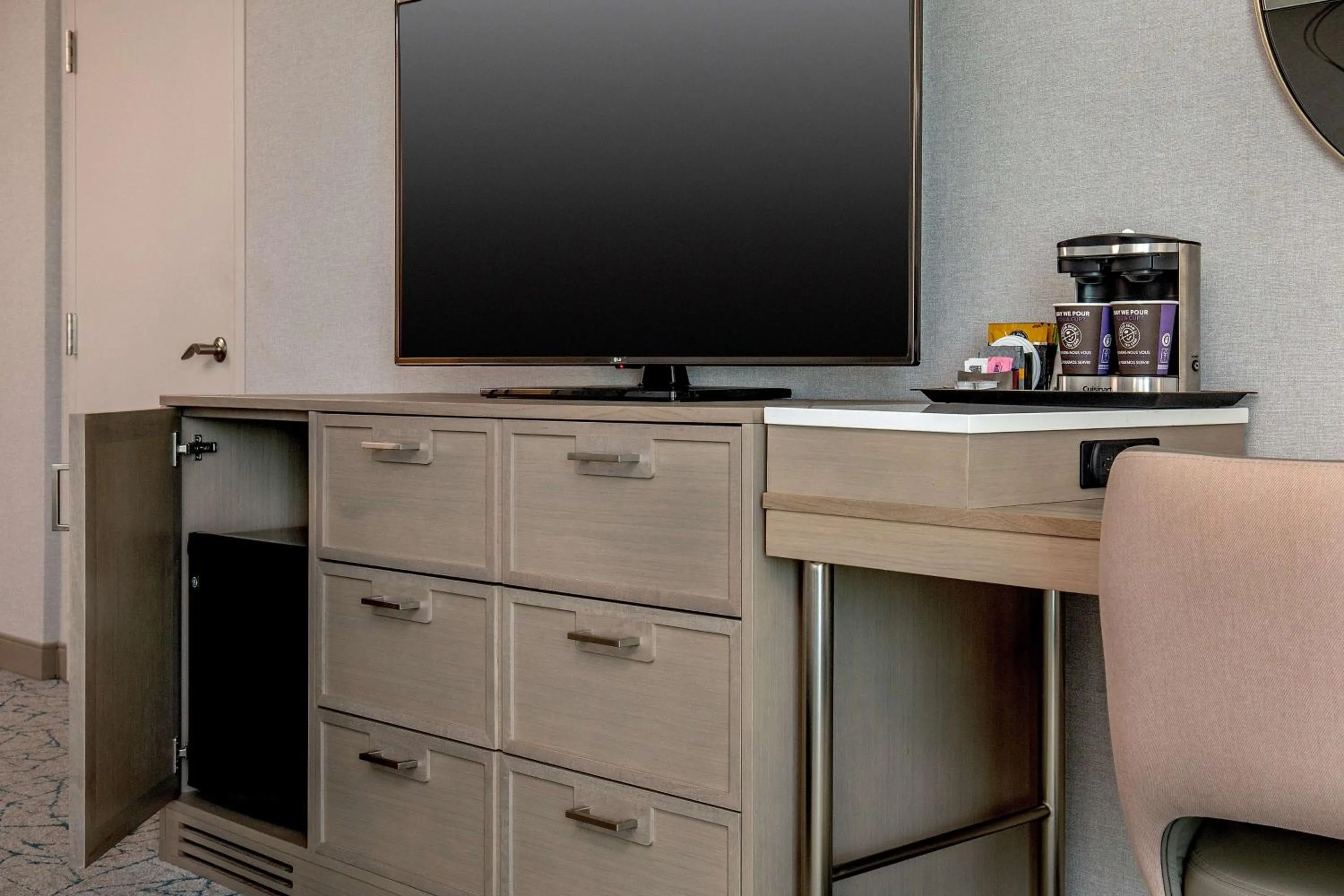 Bedroom in DoubleTree by Hilton Hotel and Conference Center Chicago North Shore