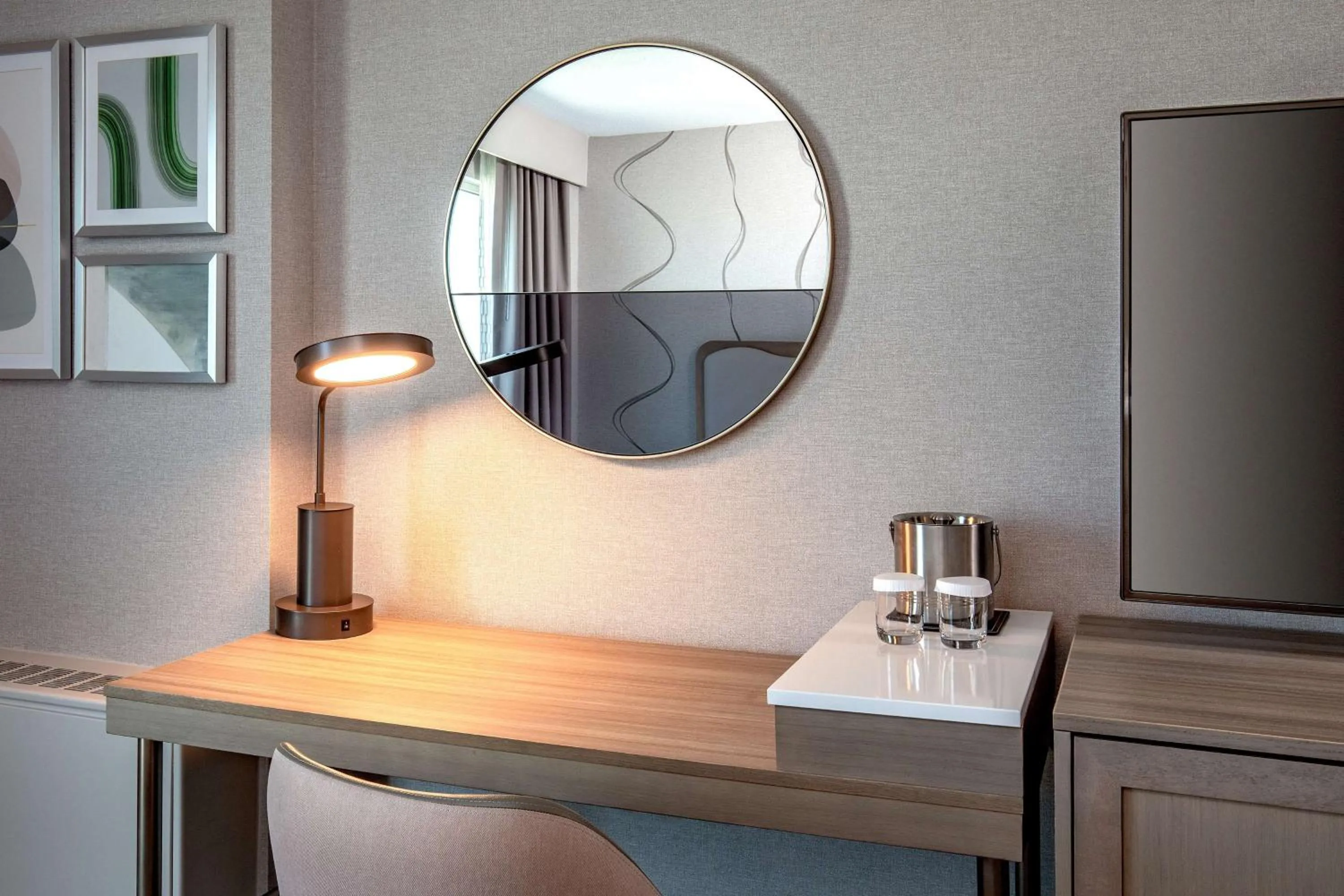 Bedroom in DoubleTree by Hilton Hotel and Conference Center Chicago North Shore