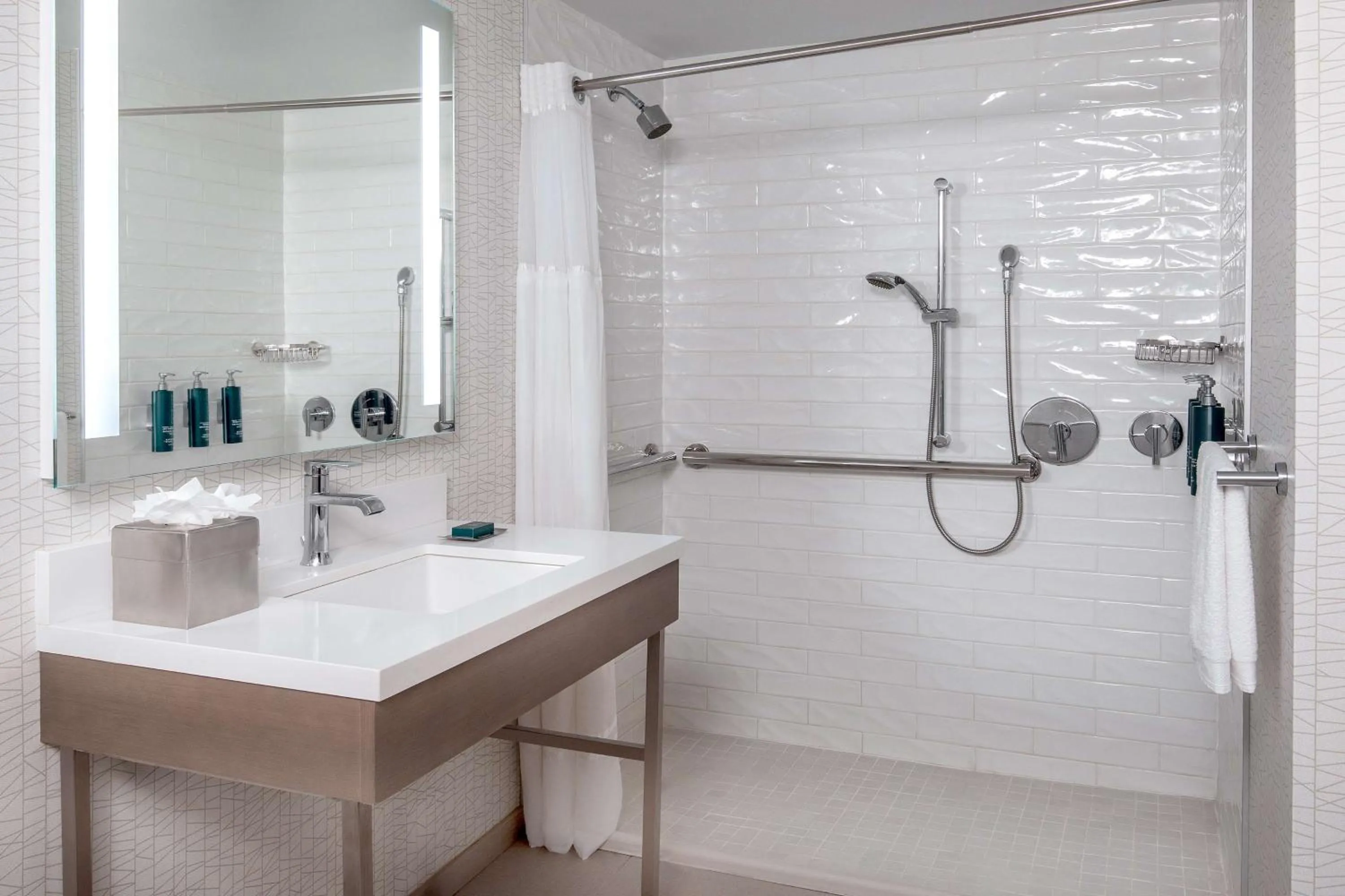 Bathroom in DoubleTree by Hilton Hotel and Conference Center Chicago North Shore