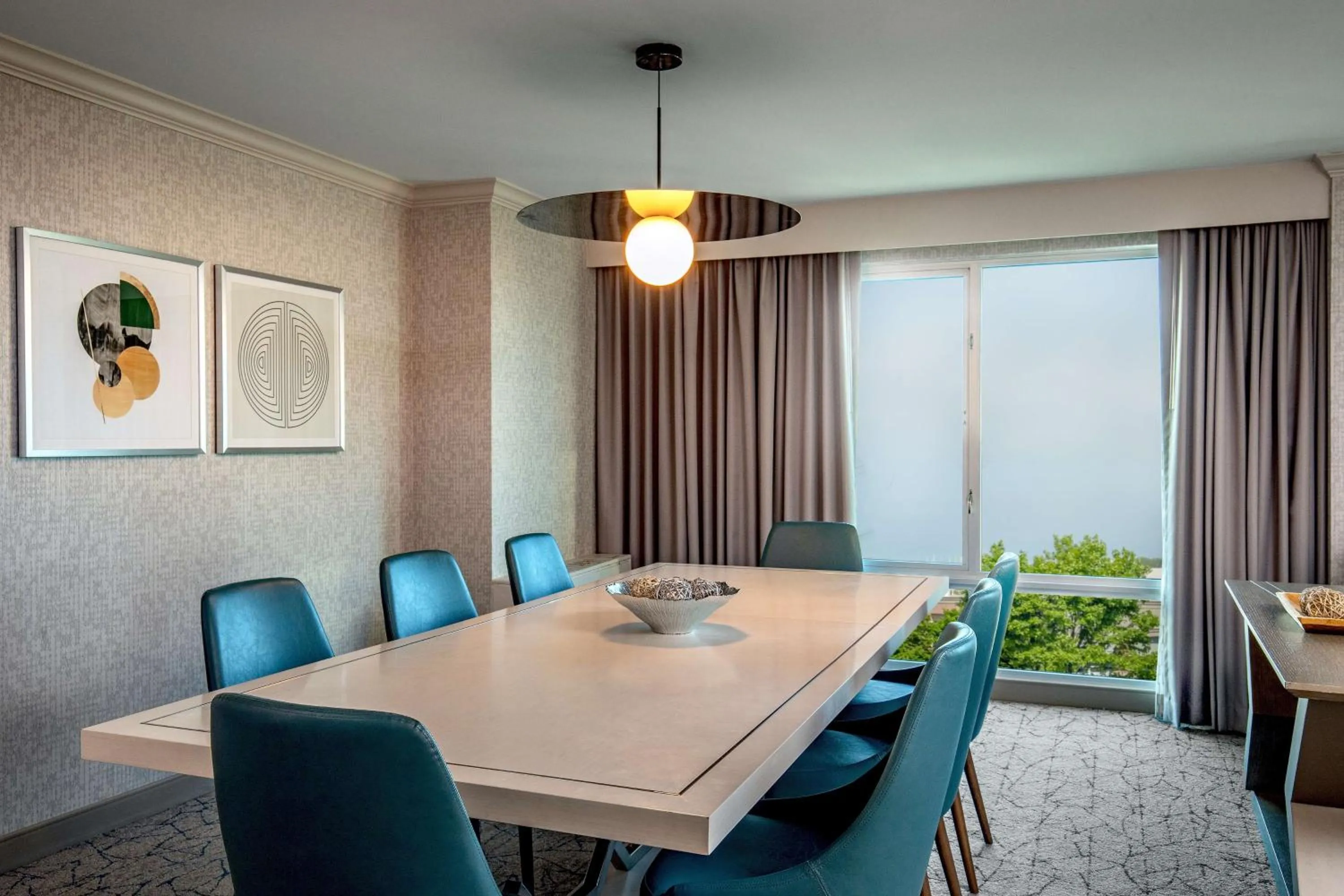 Photo of the whole room in DoubleTree by Hilton Hotel and Conference Center Chicago North Shore