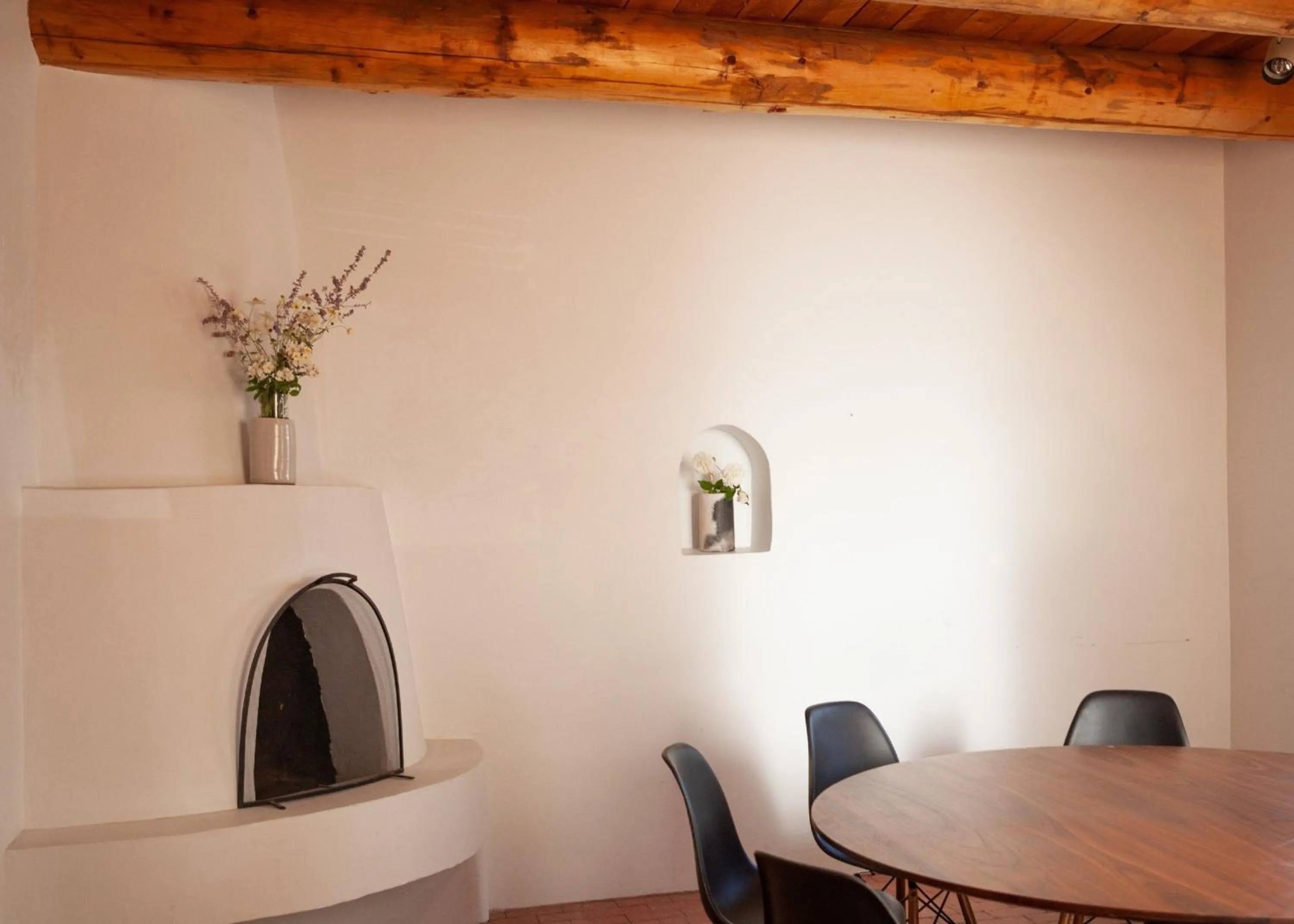 Meeting/conference room in El Rey Court