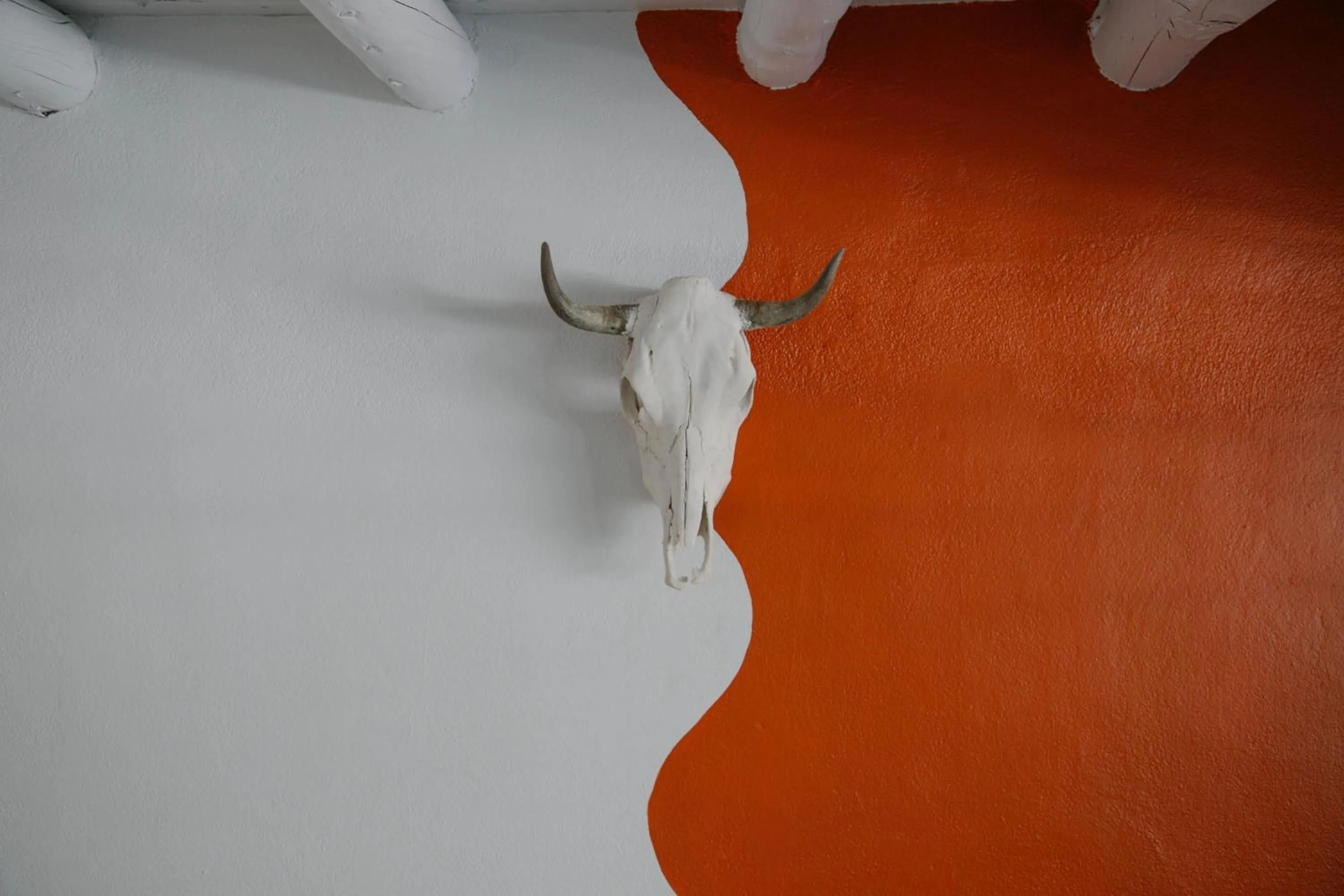 Lobby or reception in El Rey Court