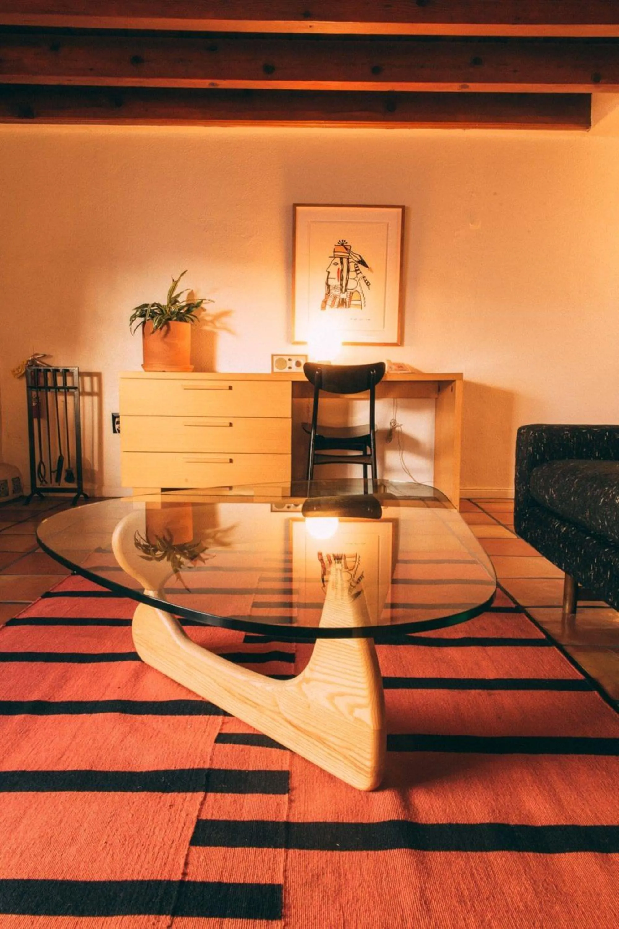 Living room in El Rey Court