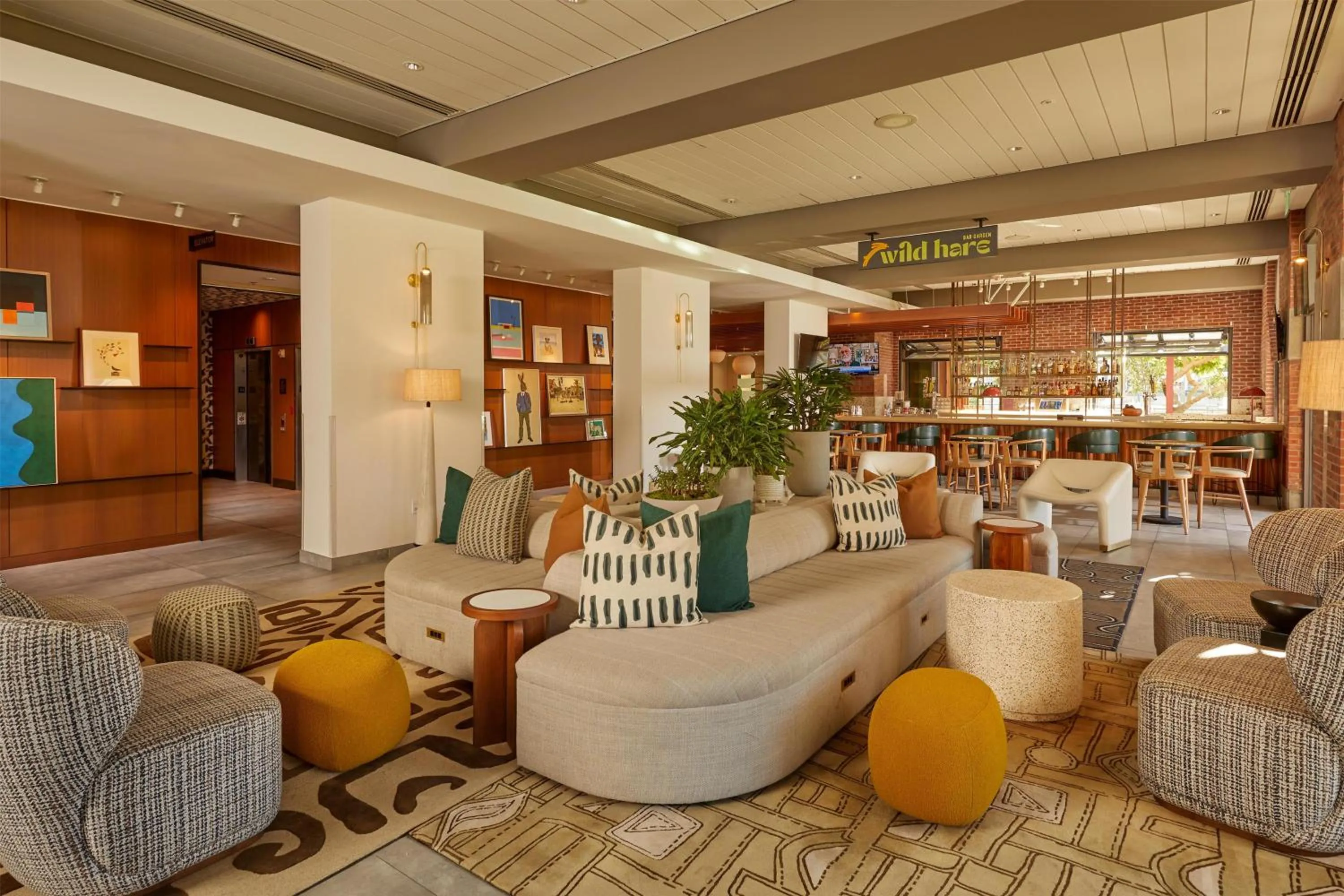 Lounge or bar in Hilton San Diego Gaslamp Quarter