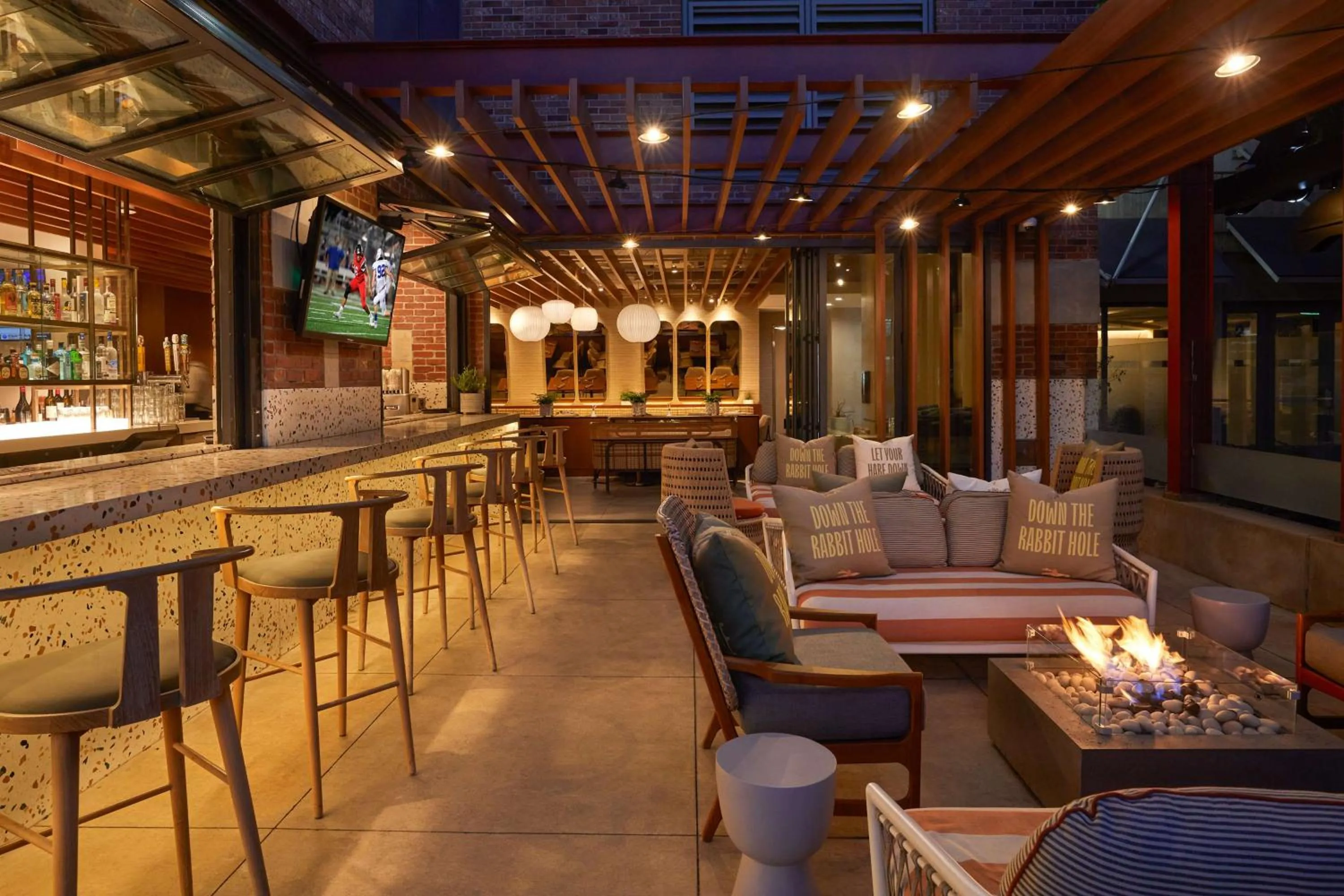 Living room in Hilton San Diego Gaslamp Quarter