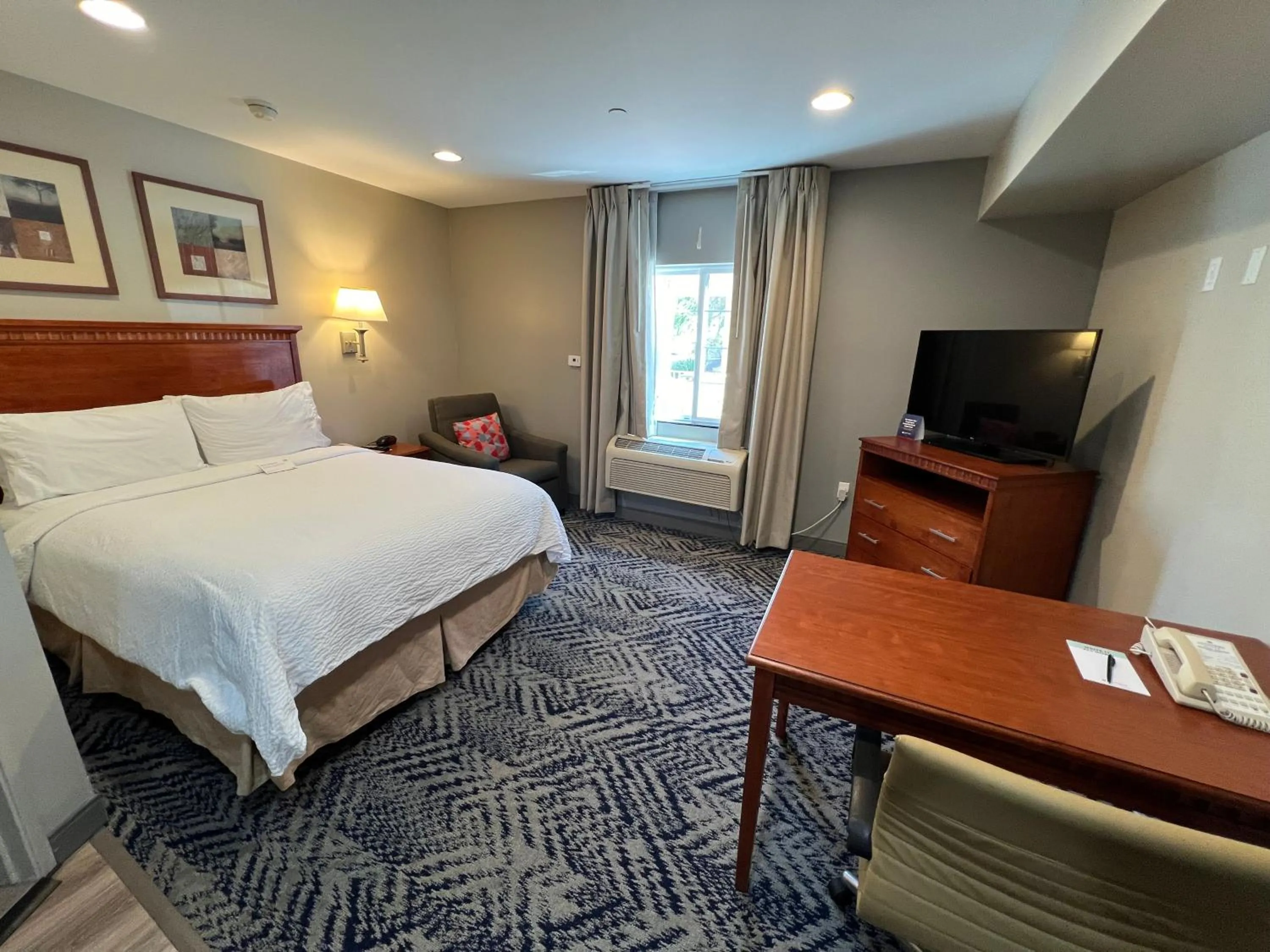 Bedroom, Bed in Candlewood Suites LAX Hawthorne by IHG
