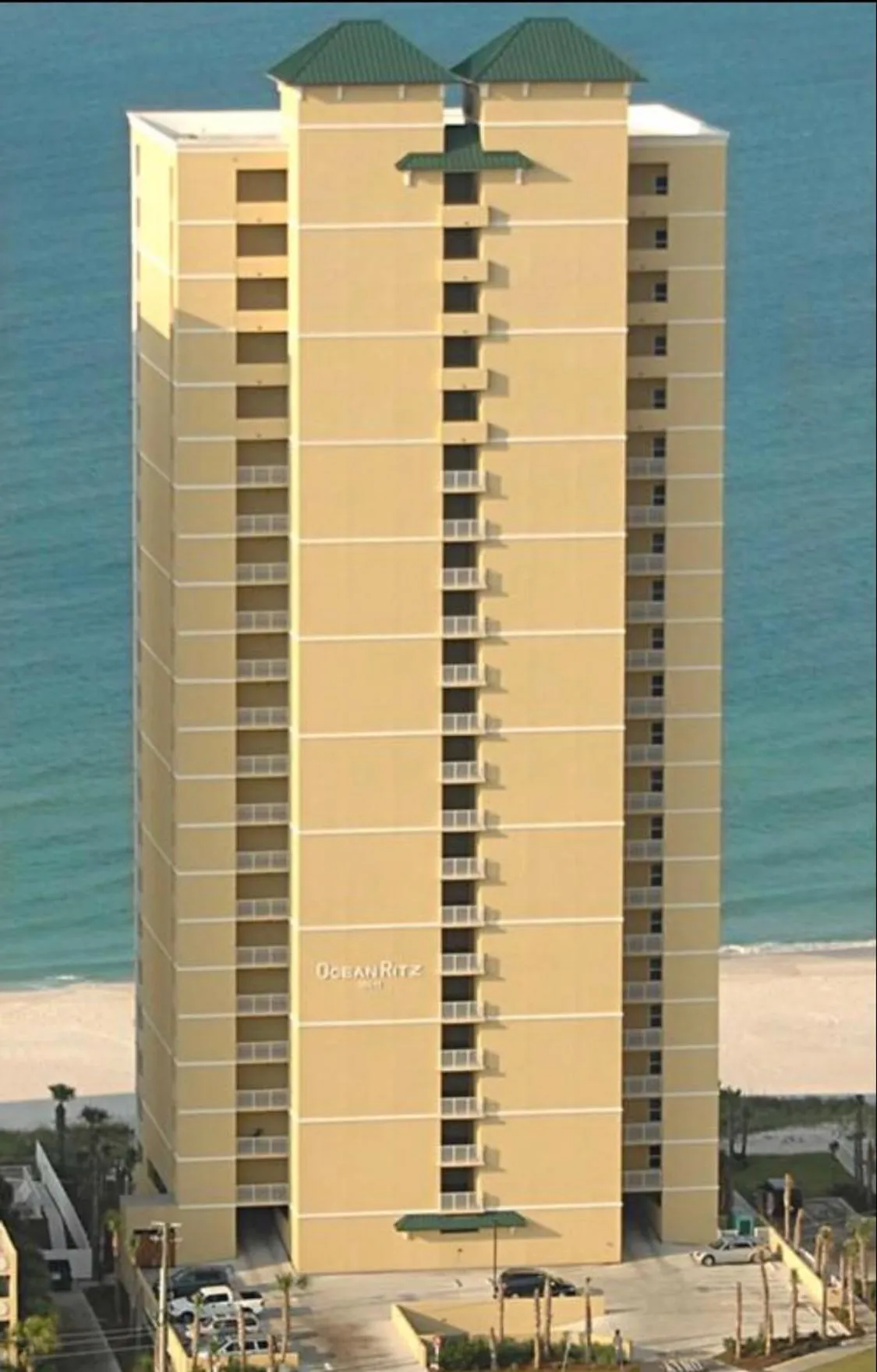 Property building in Ocean Ritz - Family Tides - sleeps 12