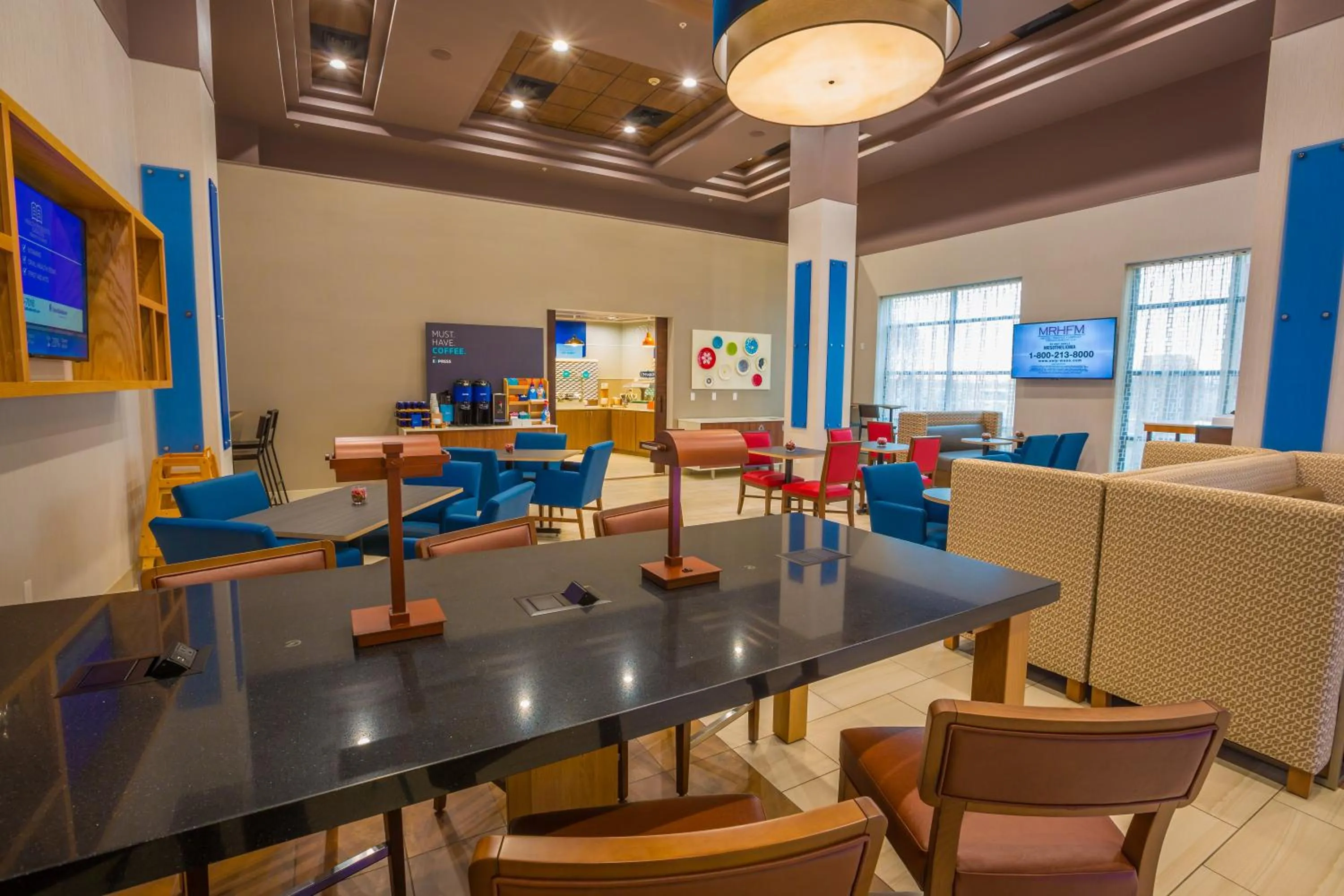 Property building in Holiday Inn Express Hotel & Suites Pasco-TriCities by IHG