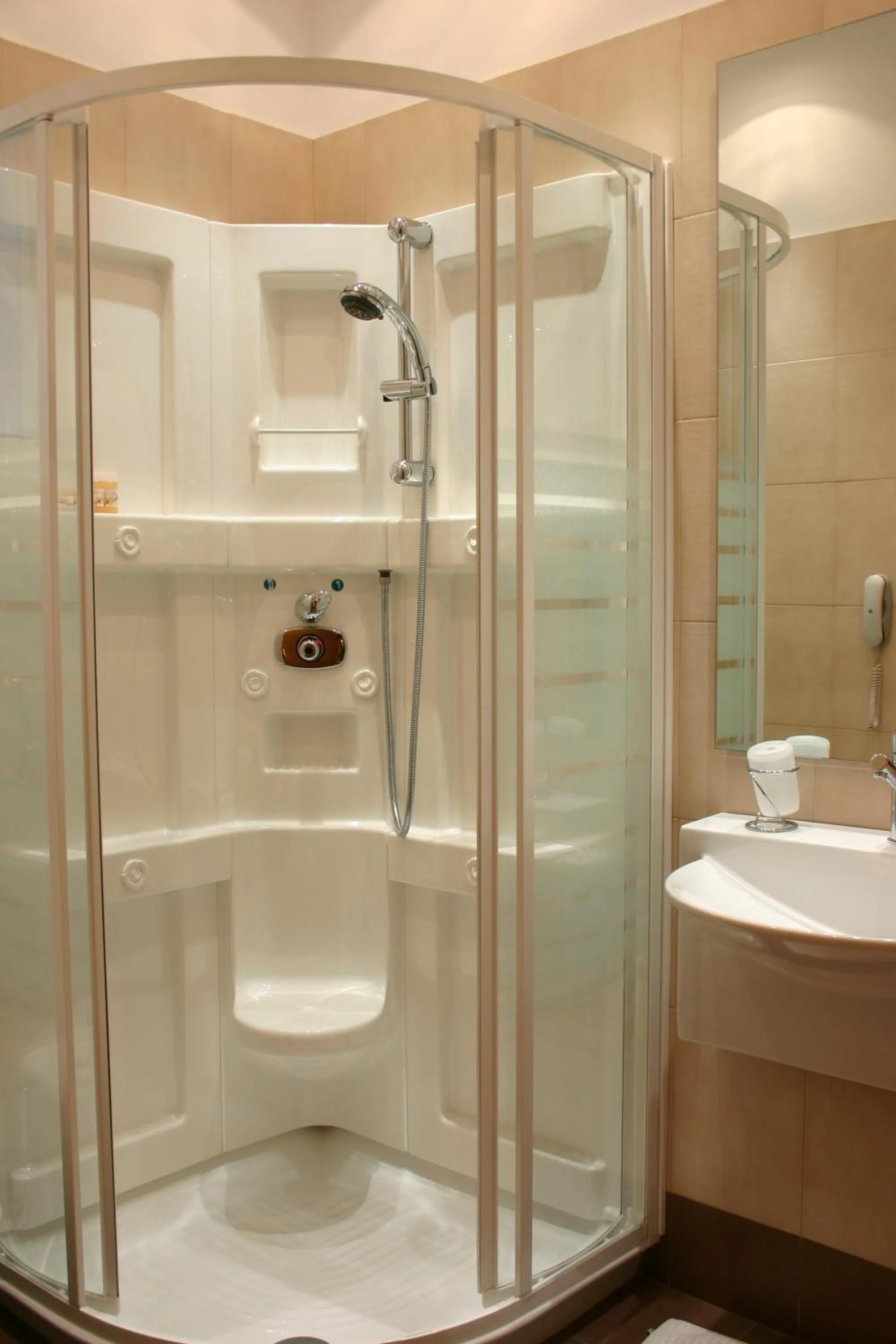 Bathroom in Deves Hotel